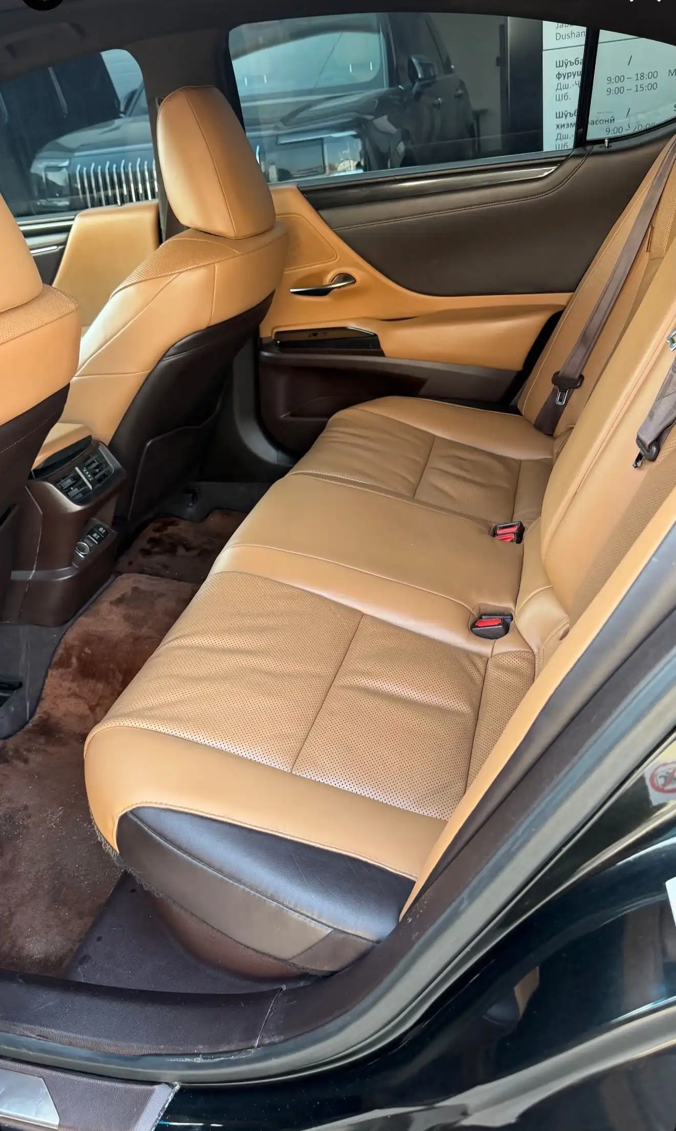 Lexus Es series 2019