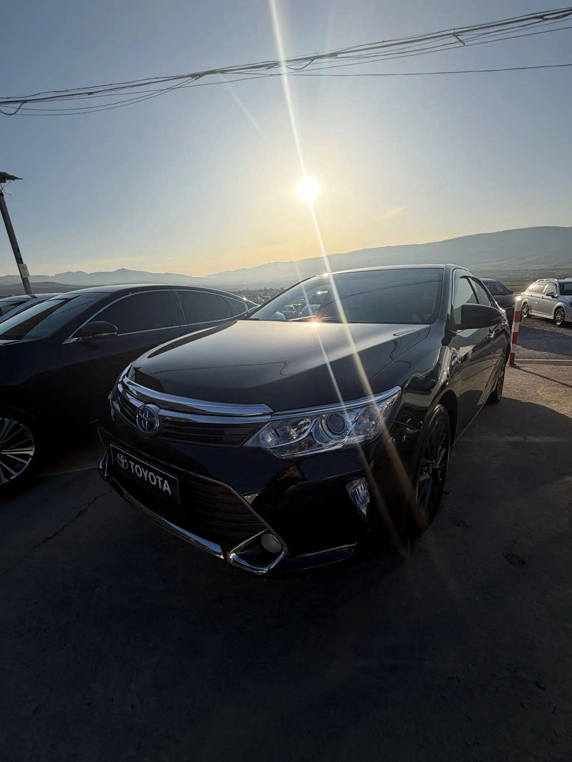 Toyota Camry 2018 — фото 2