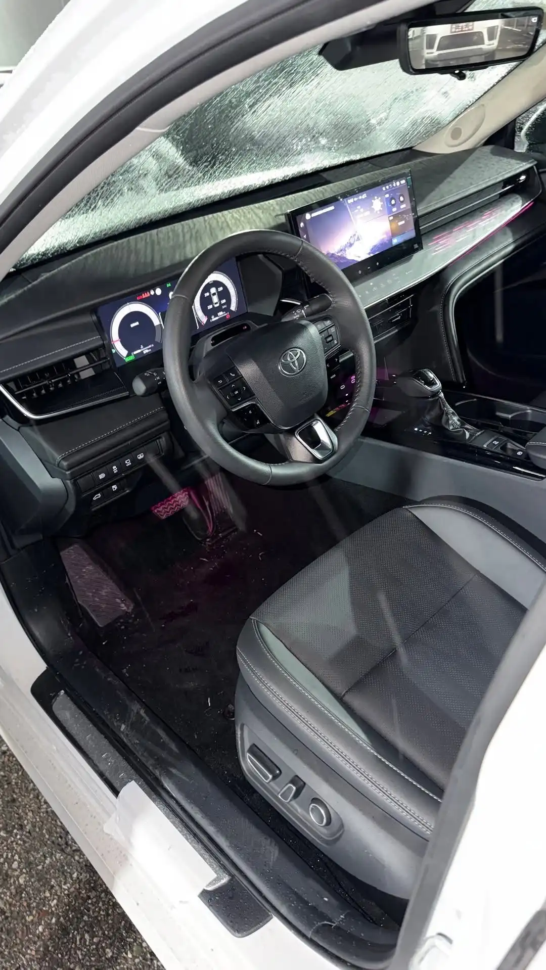 Toyota Camry 2025