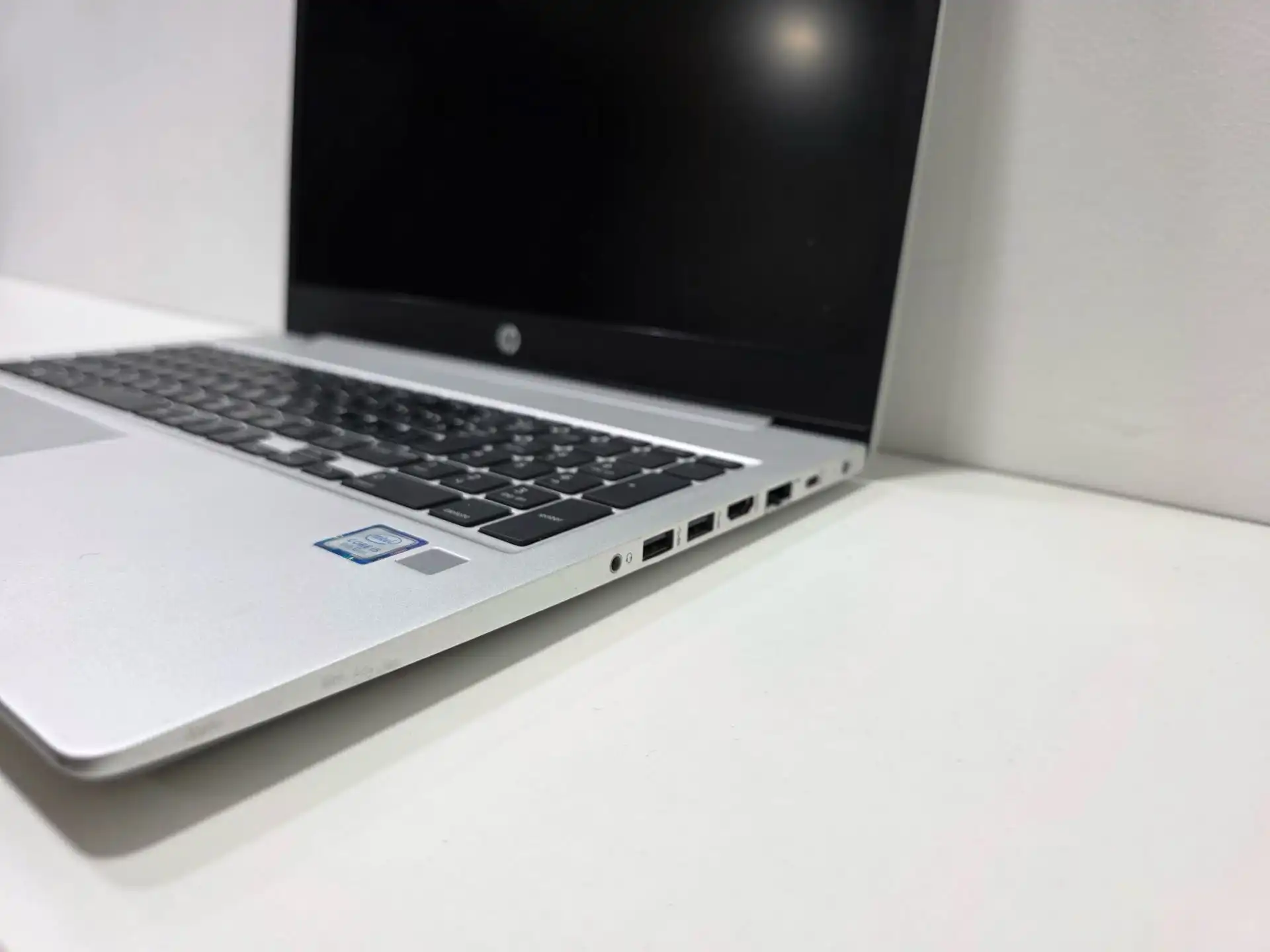Hp Probook Core i5-8265U / 8GB / 256GB