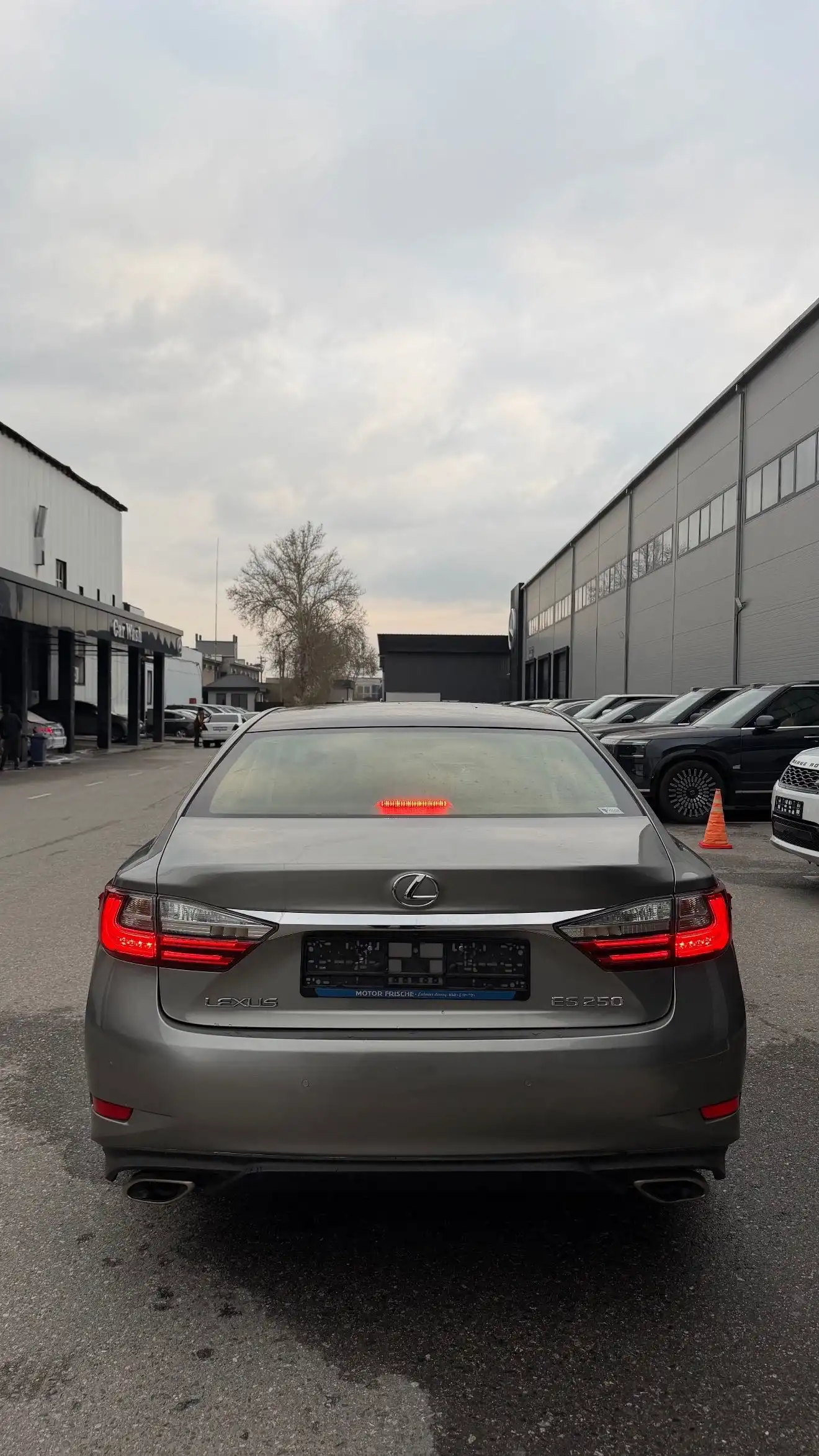 Lexus Es series 2016