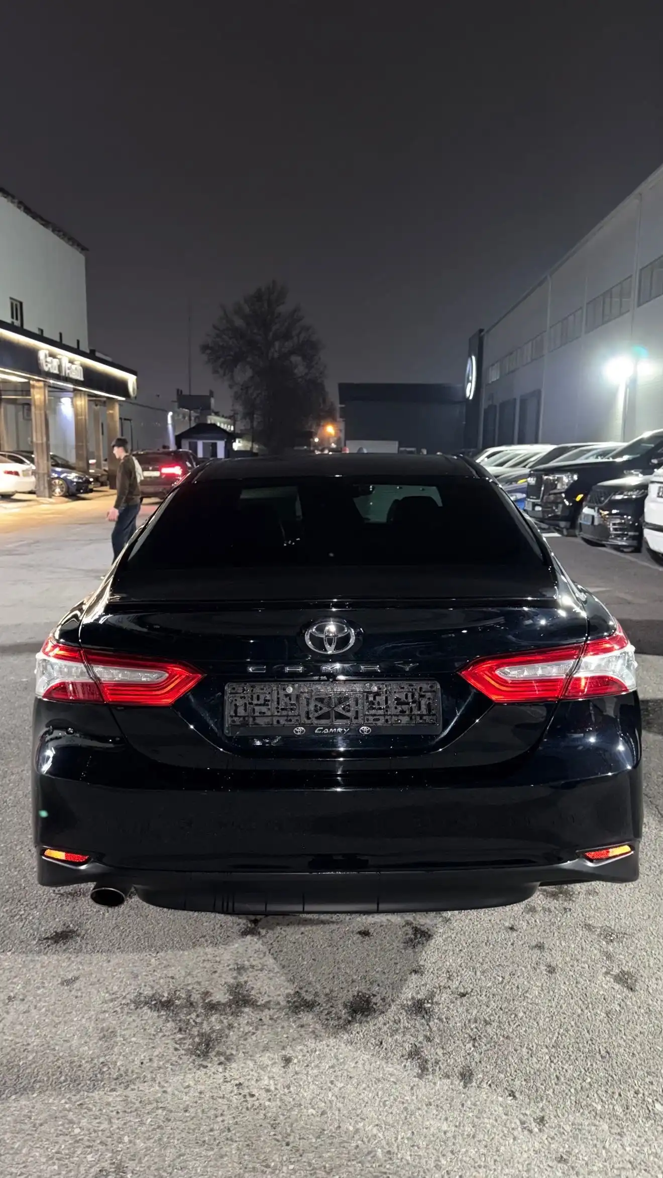 Toyota Camry 2018 — фото 3