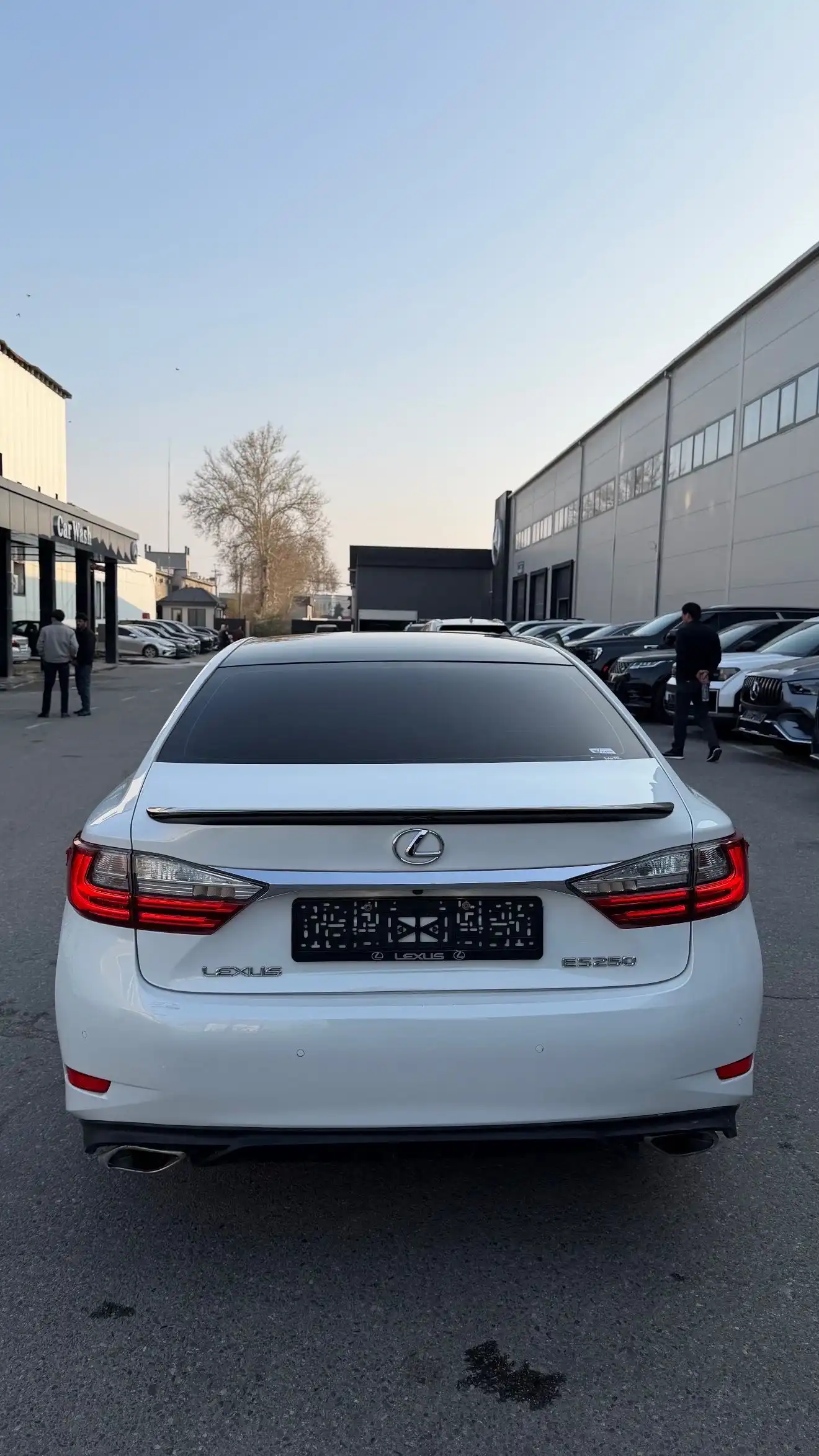 Lexus Es series 2016 — фото 3