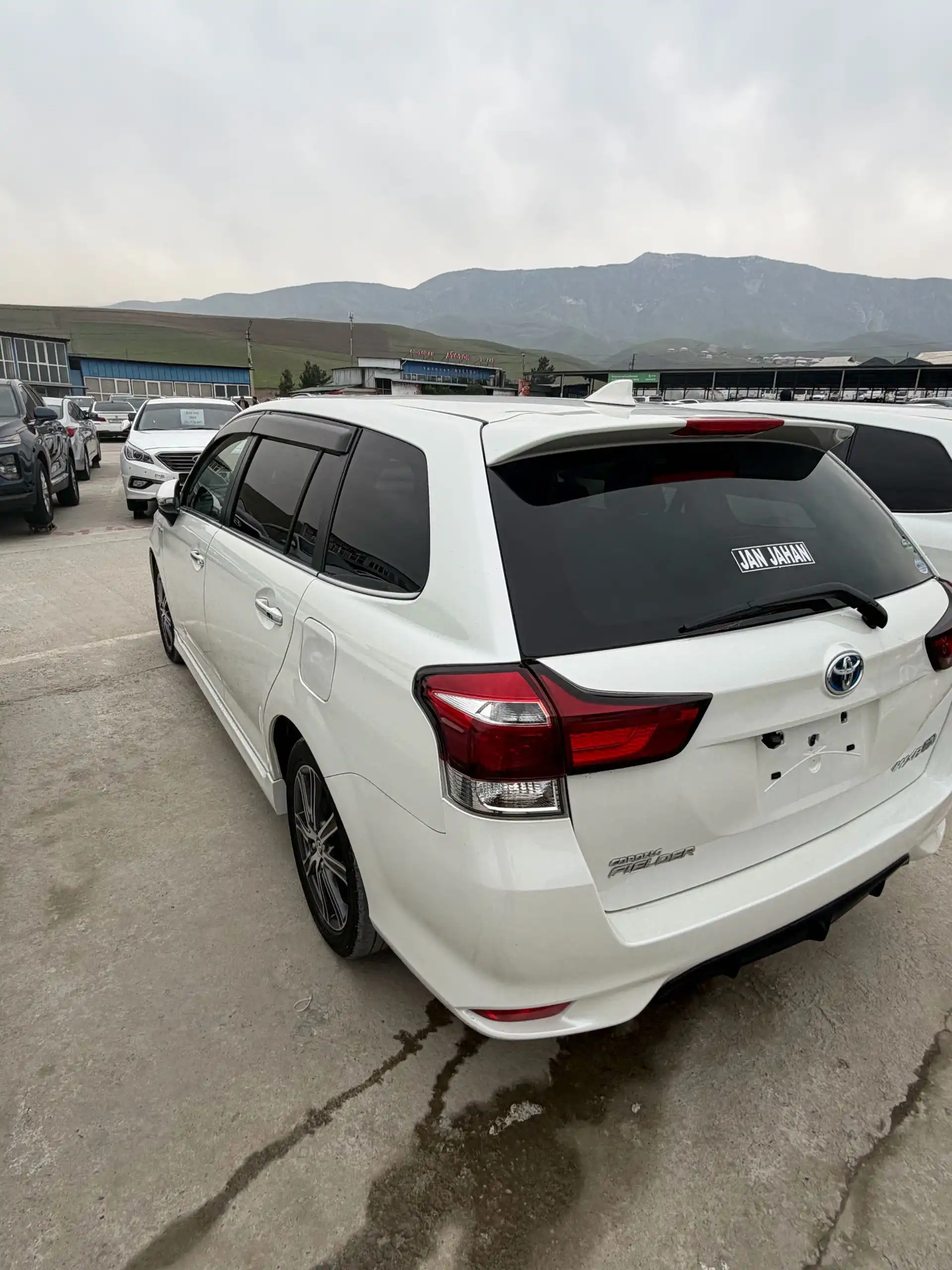 Toyota Fielder 2016 — фото 4