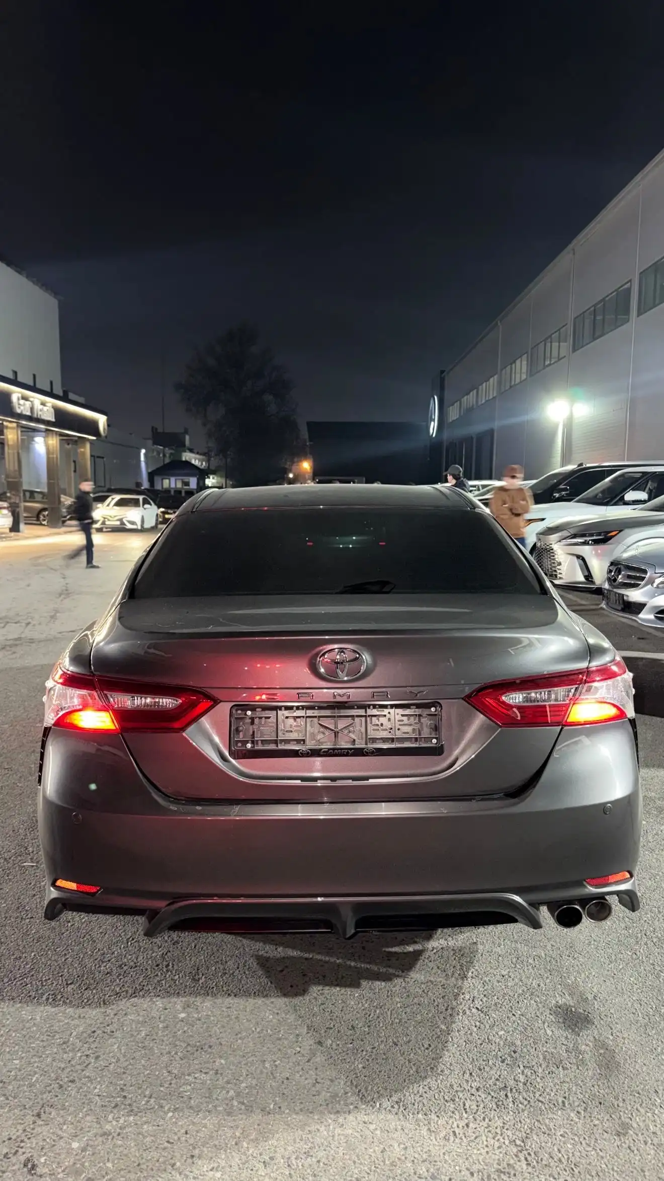 Toyota Camry 2018 — фото 3