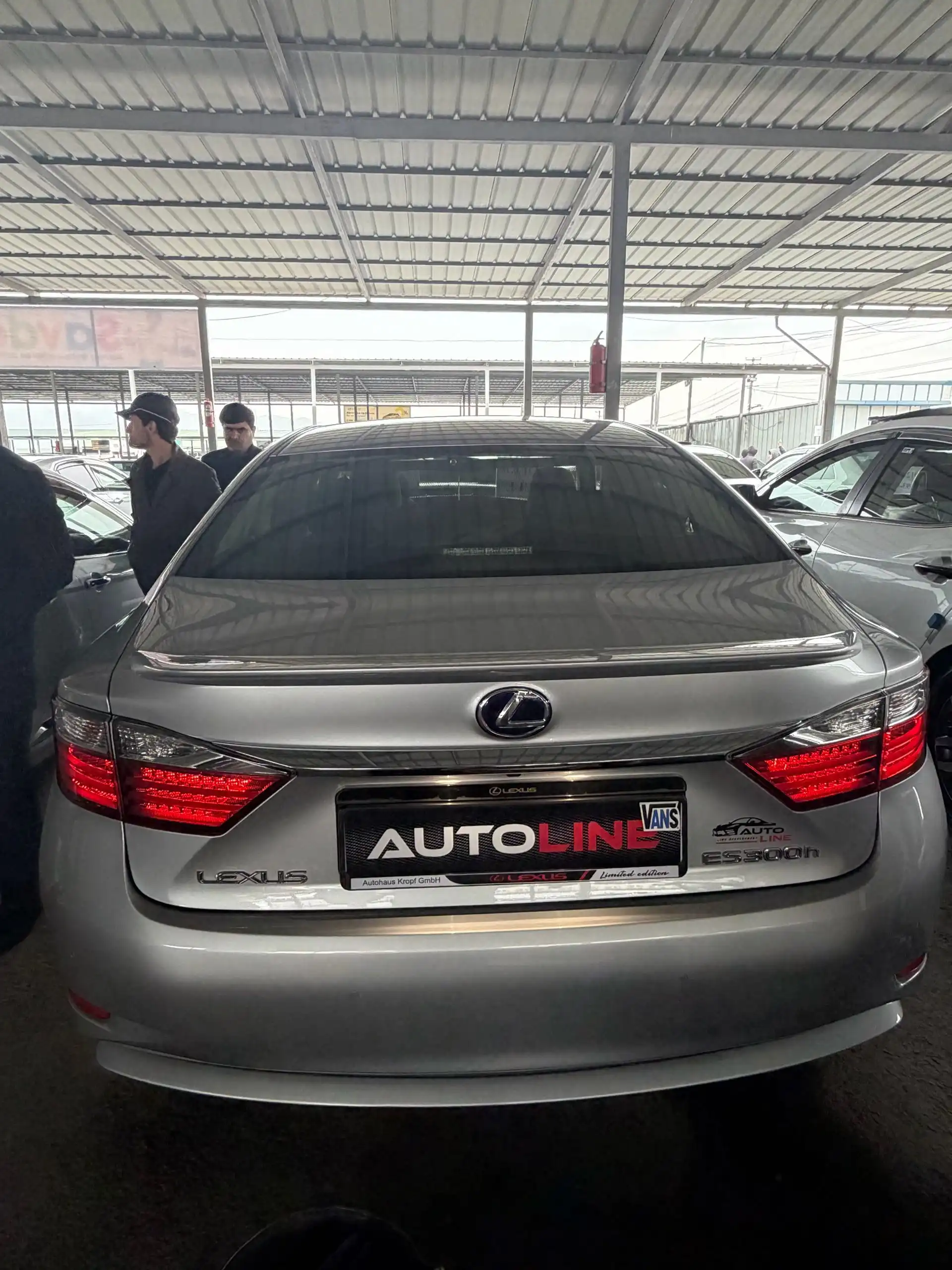 Lexus Es series 2015 — фото 3