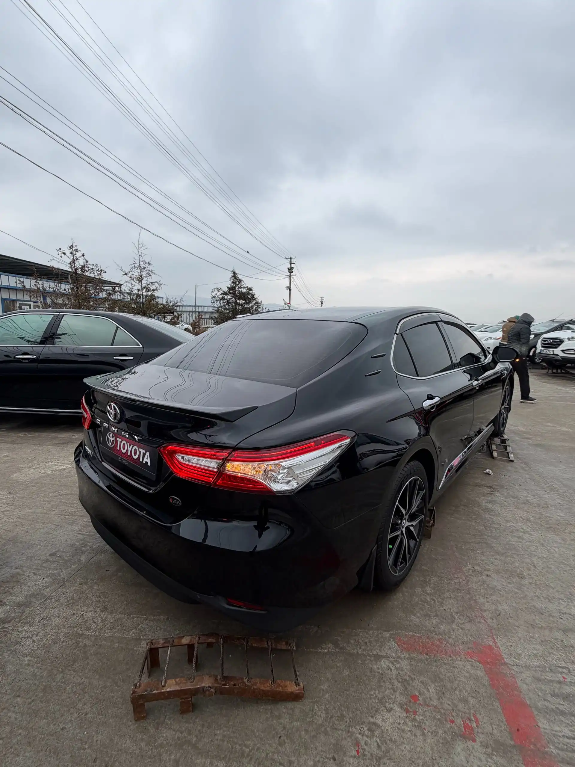 Toyota Camry 2018 — фото 3
