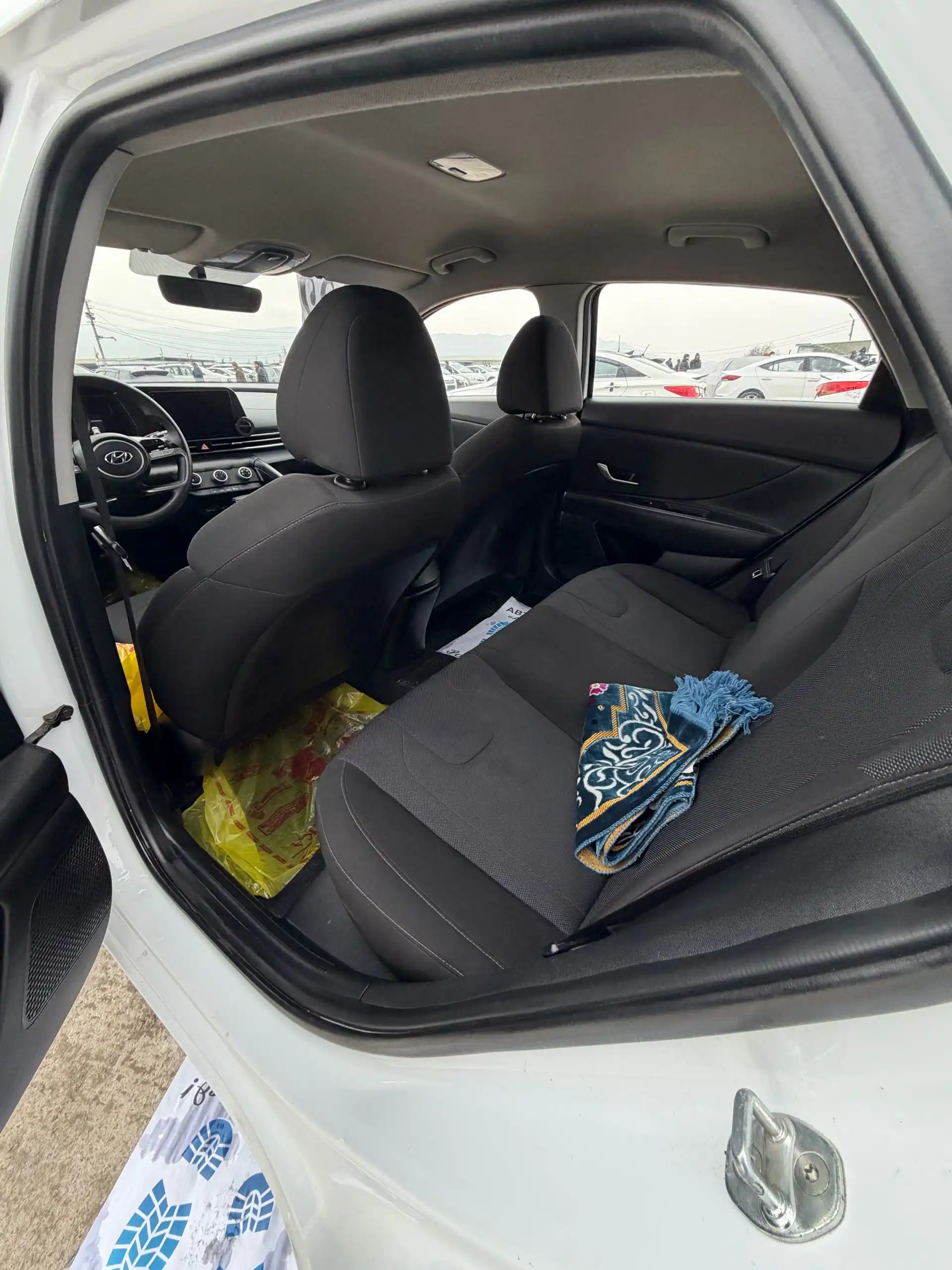Hyundai Elantra 2022