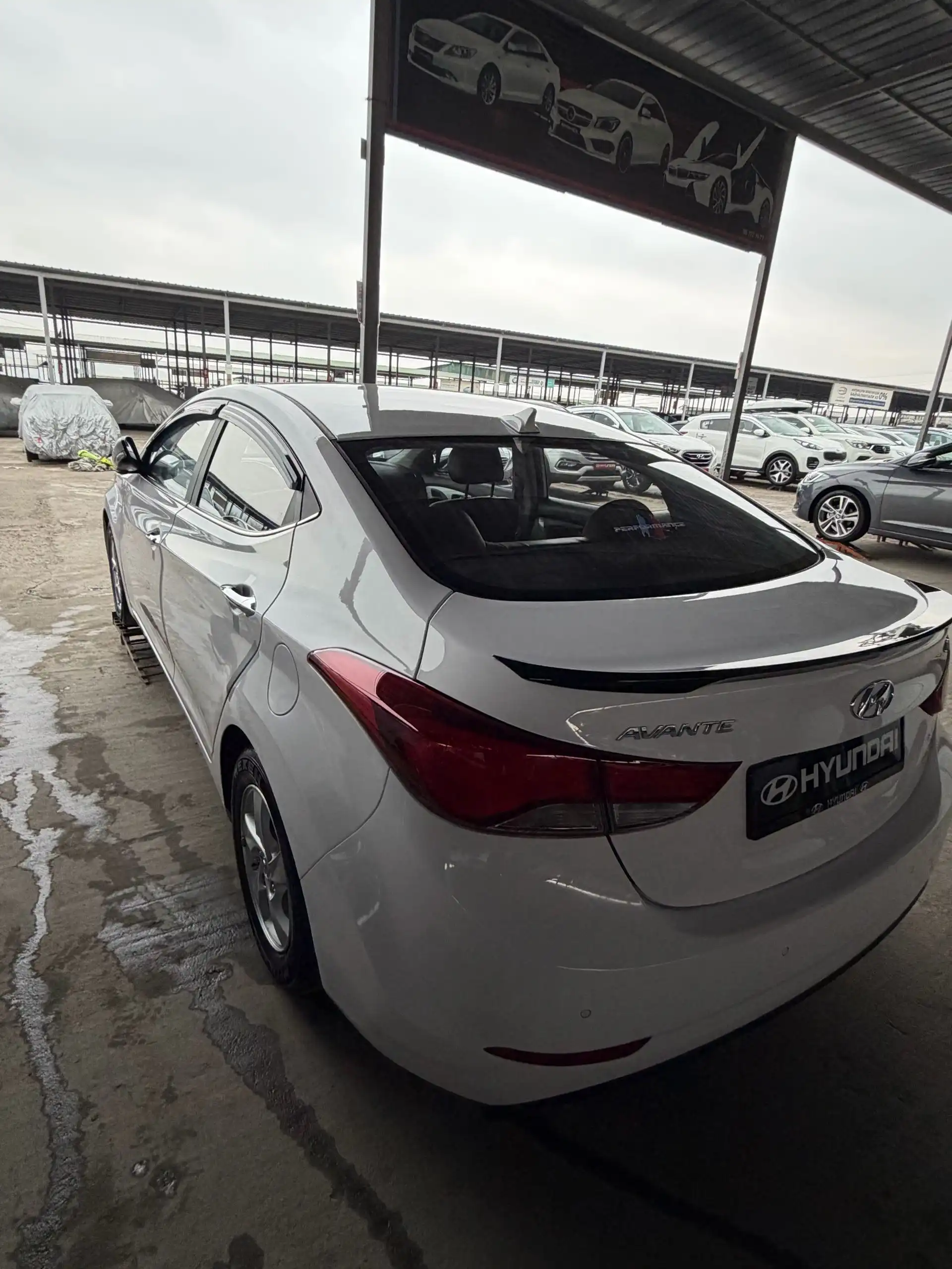 Hyundai Avante 2014