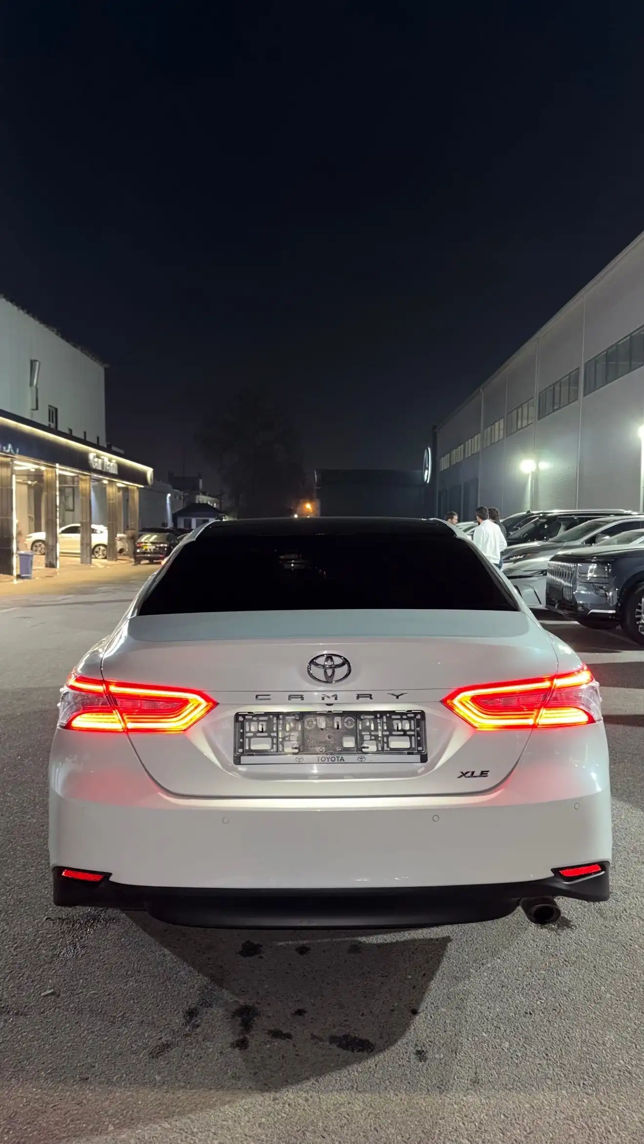 Toyota Camry 2018 — фото 3