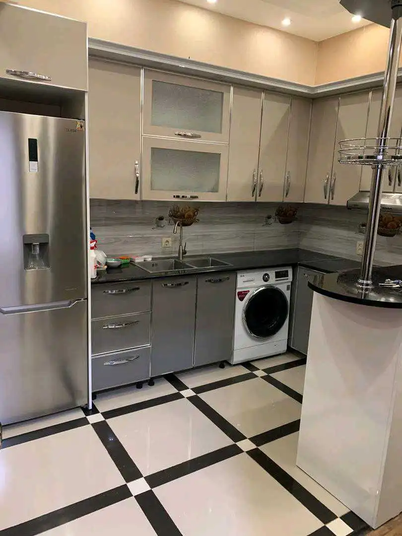 3-к квартира, 8 этаж, 76 м², сино