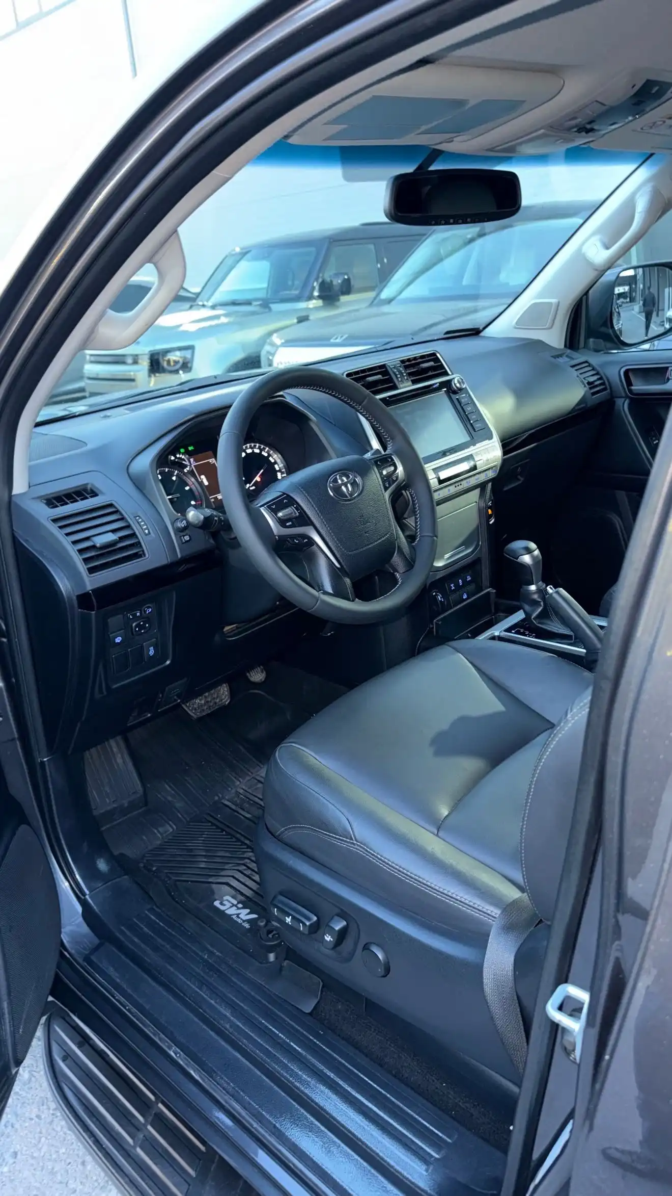 Toyota Land cruiser prado 2020 — фото 4