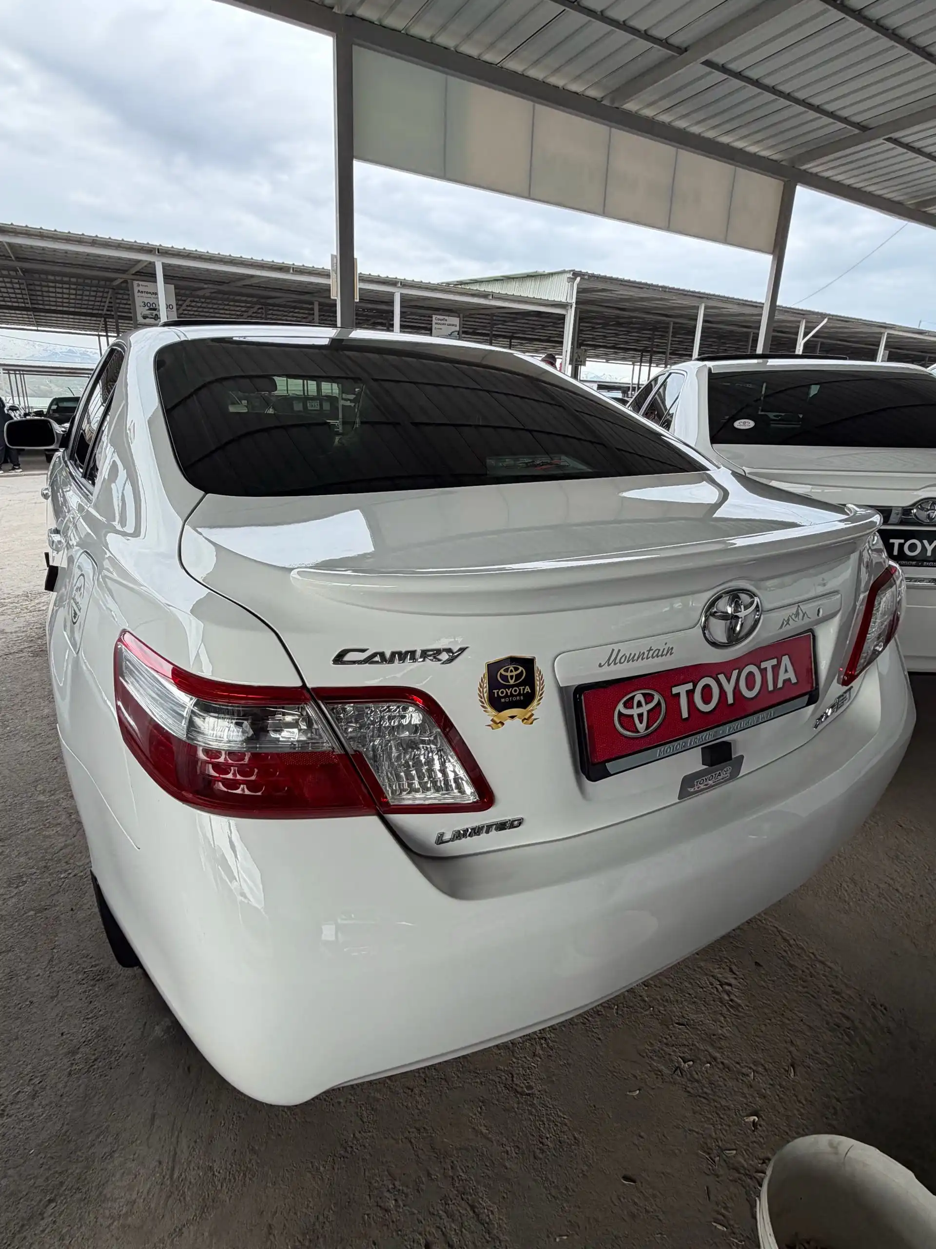 Toyota Camry 2009 — фото 5