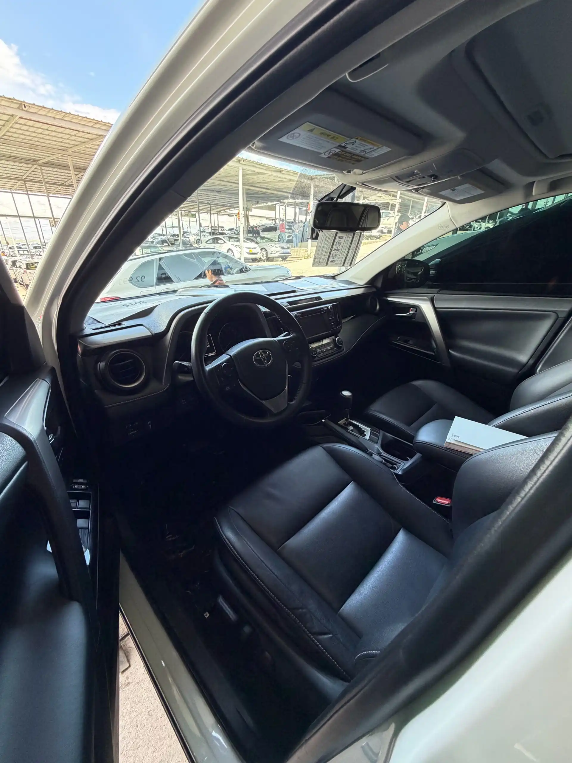Toyota Rav 4 2015 — фото 5