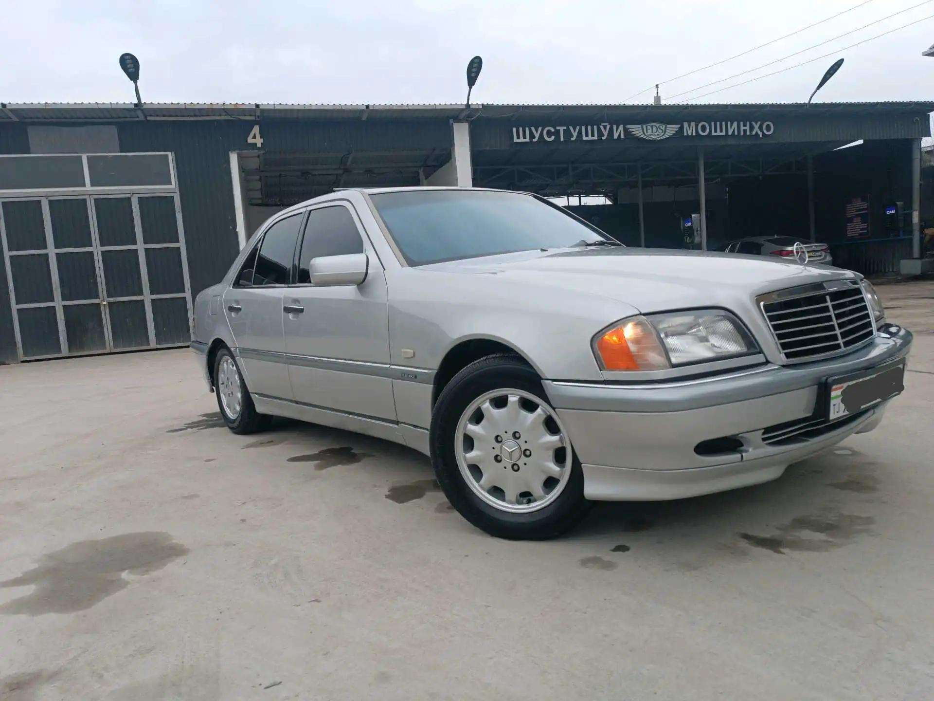 Mercedes-benz C class 1998