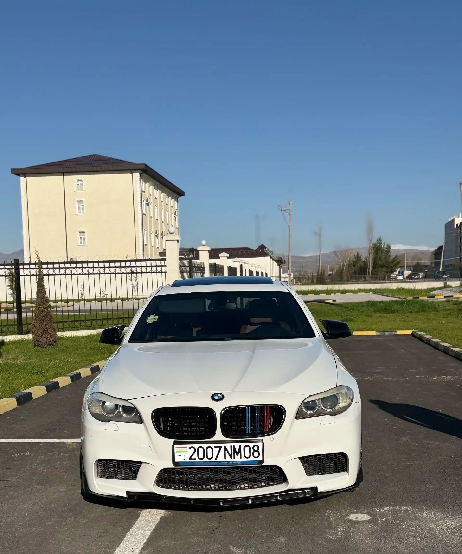 BMW 5 series 2011