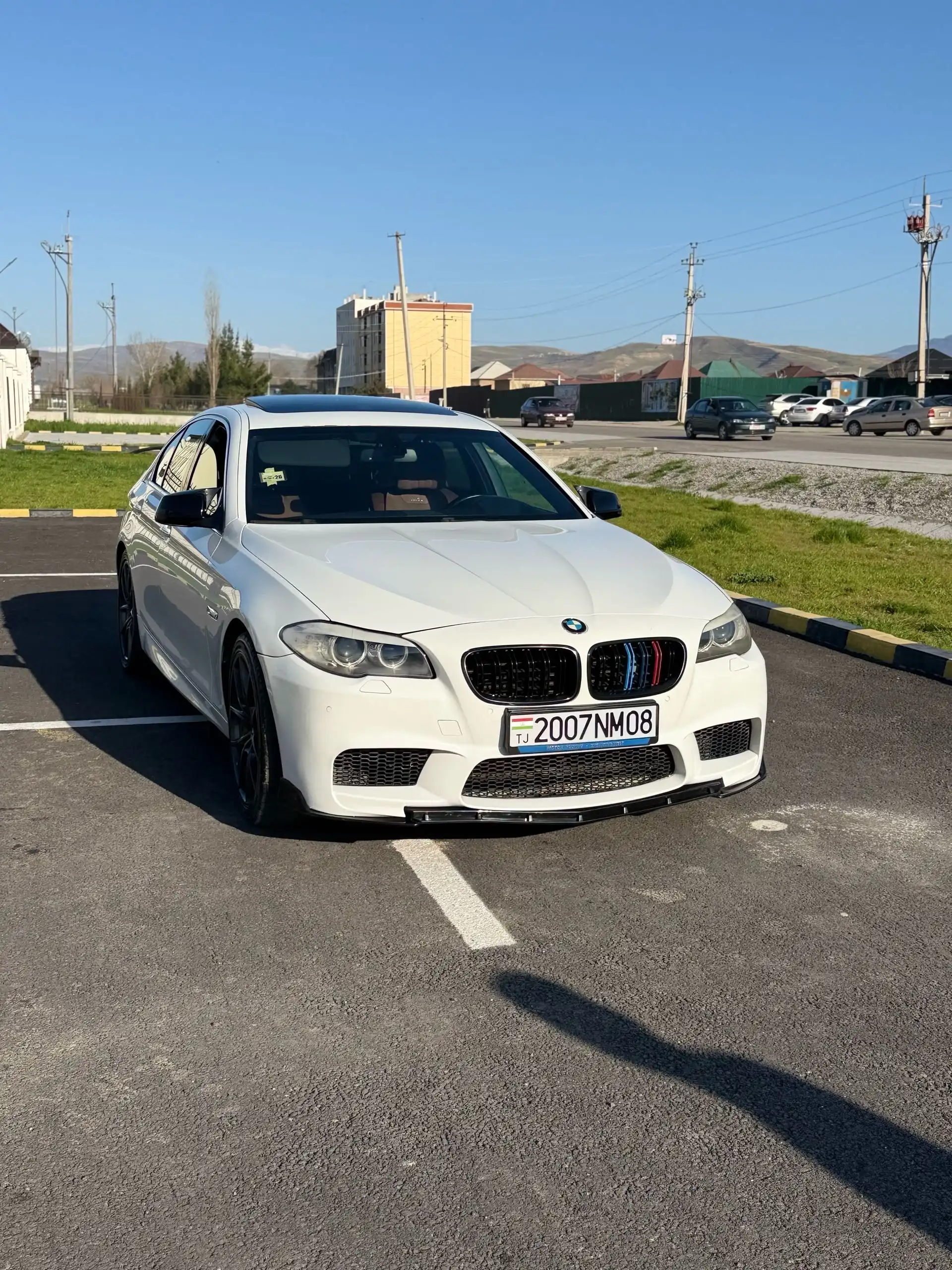 BMW 5 series 2011