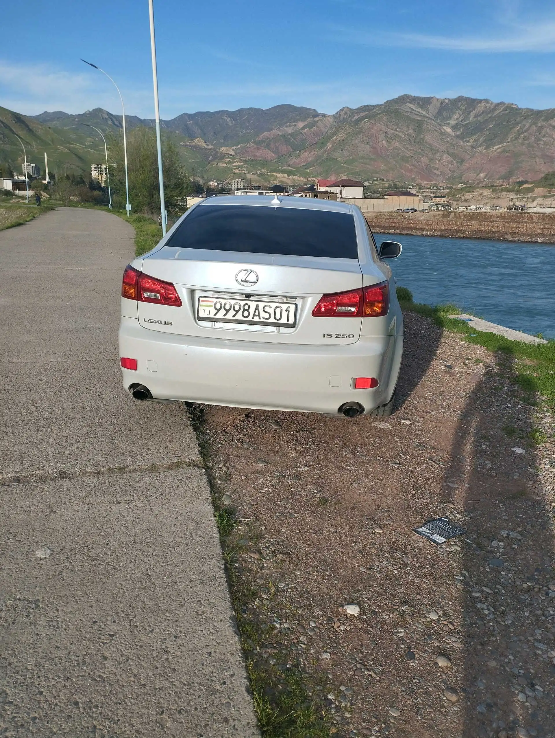 Lexus Is series 2010