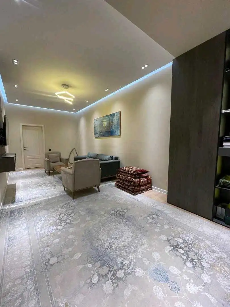 3-к квартира, 5 этаж, 57 м², И Сомони