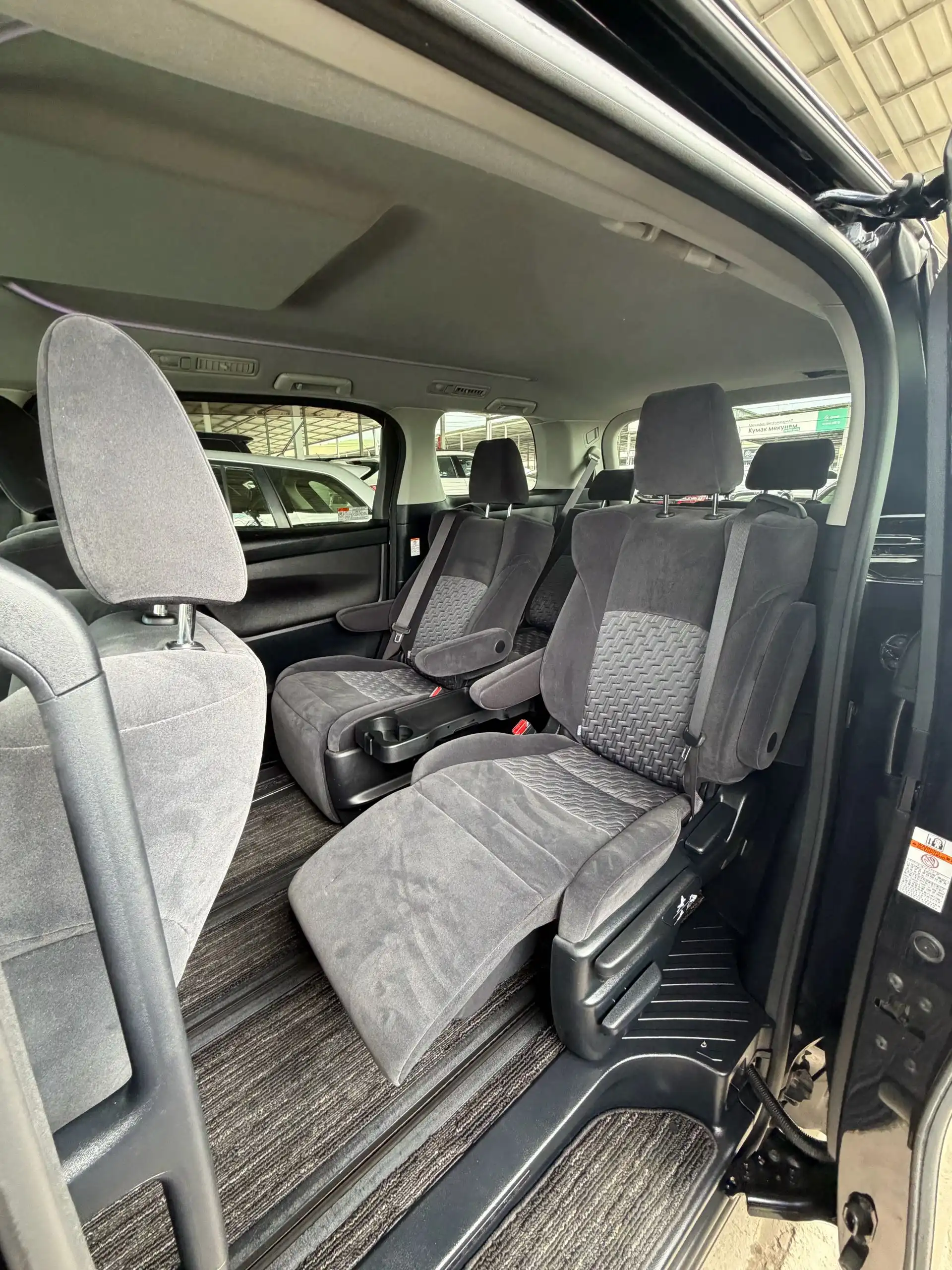 Toyota Vellfire 2015