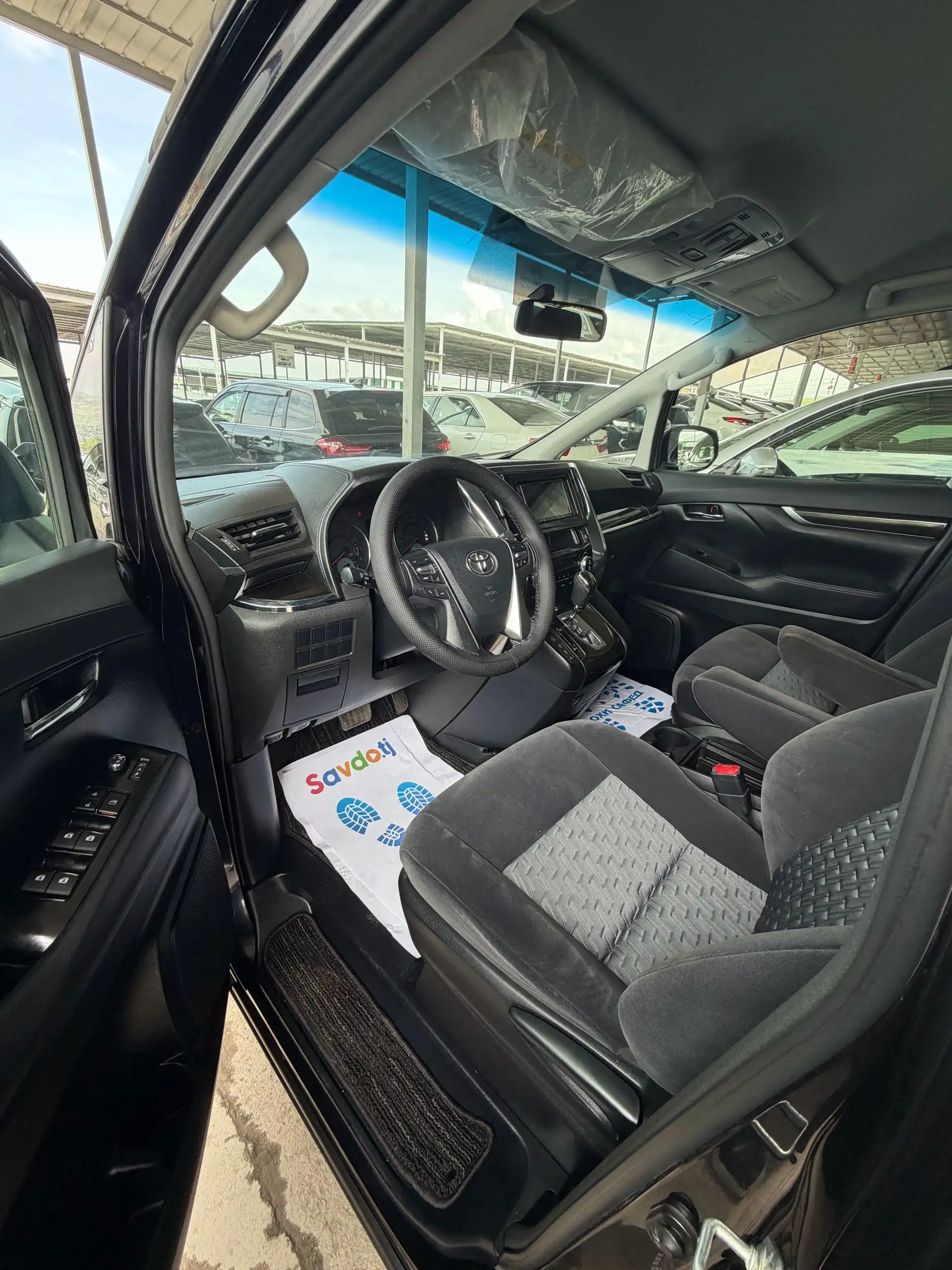Toyota Vellfire 2015
