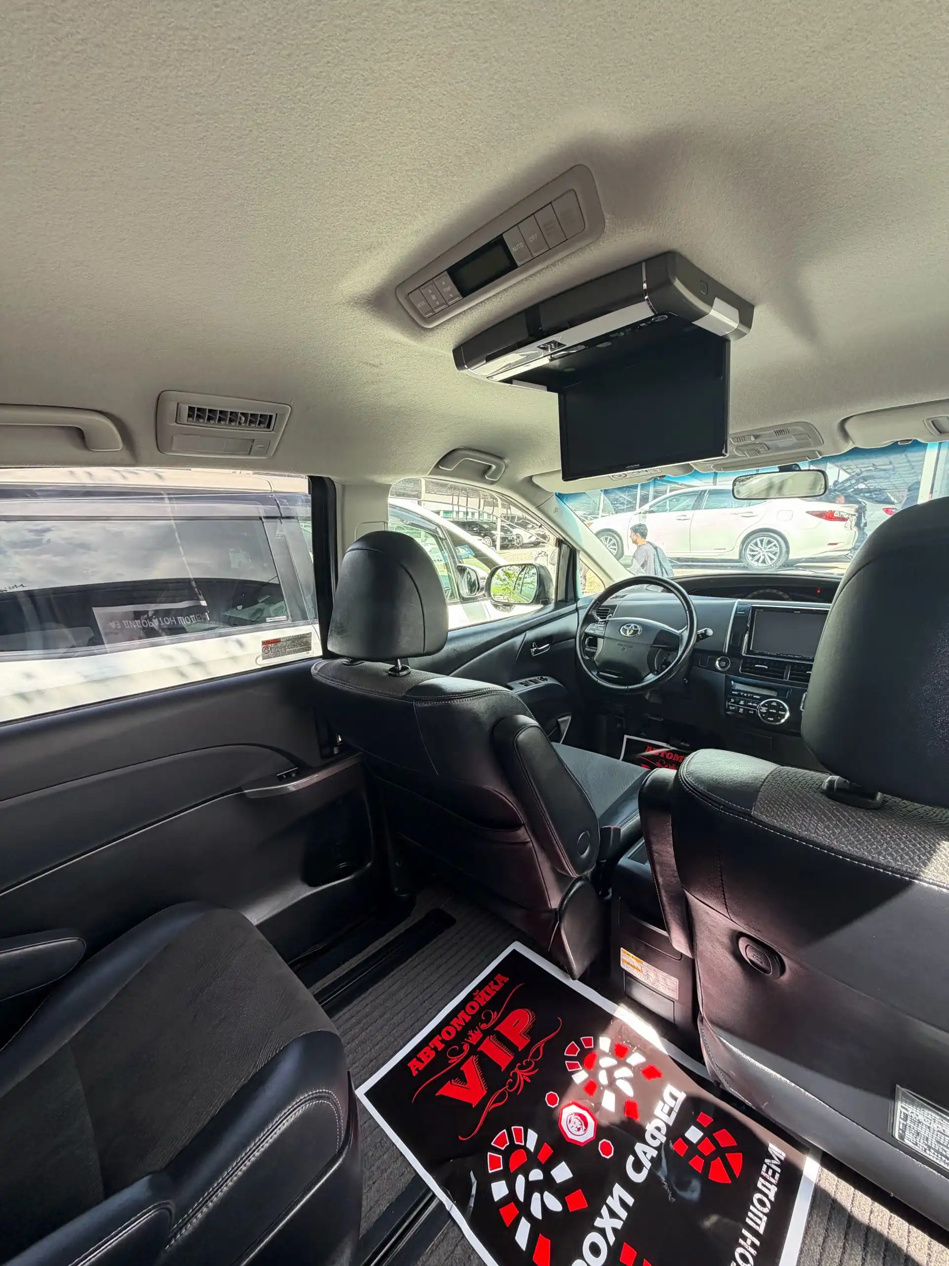 Toyota Estima 2016