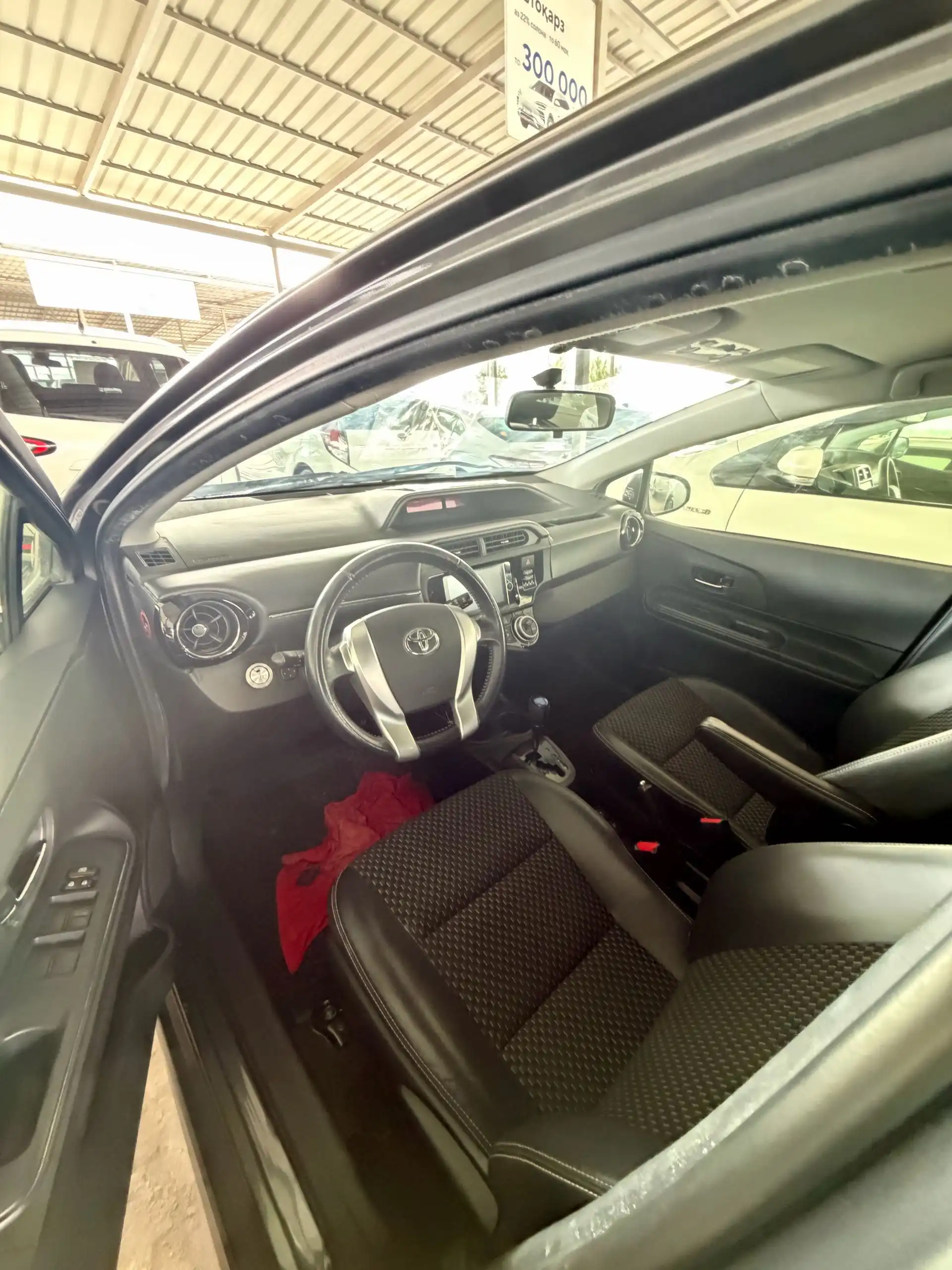 Toyota Aqua 2014