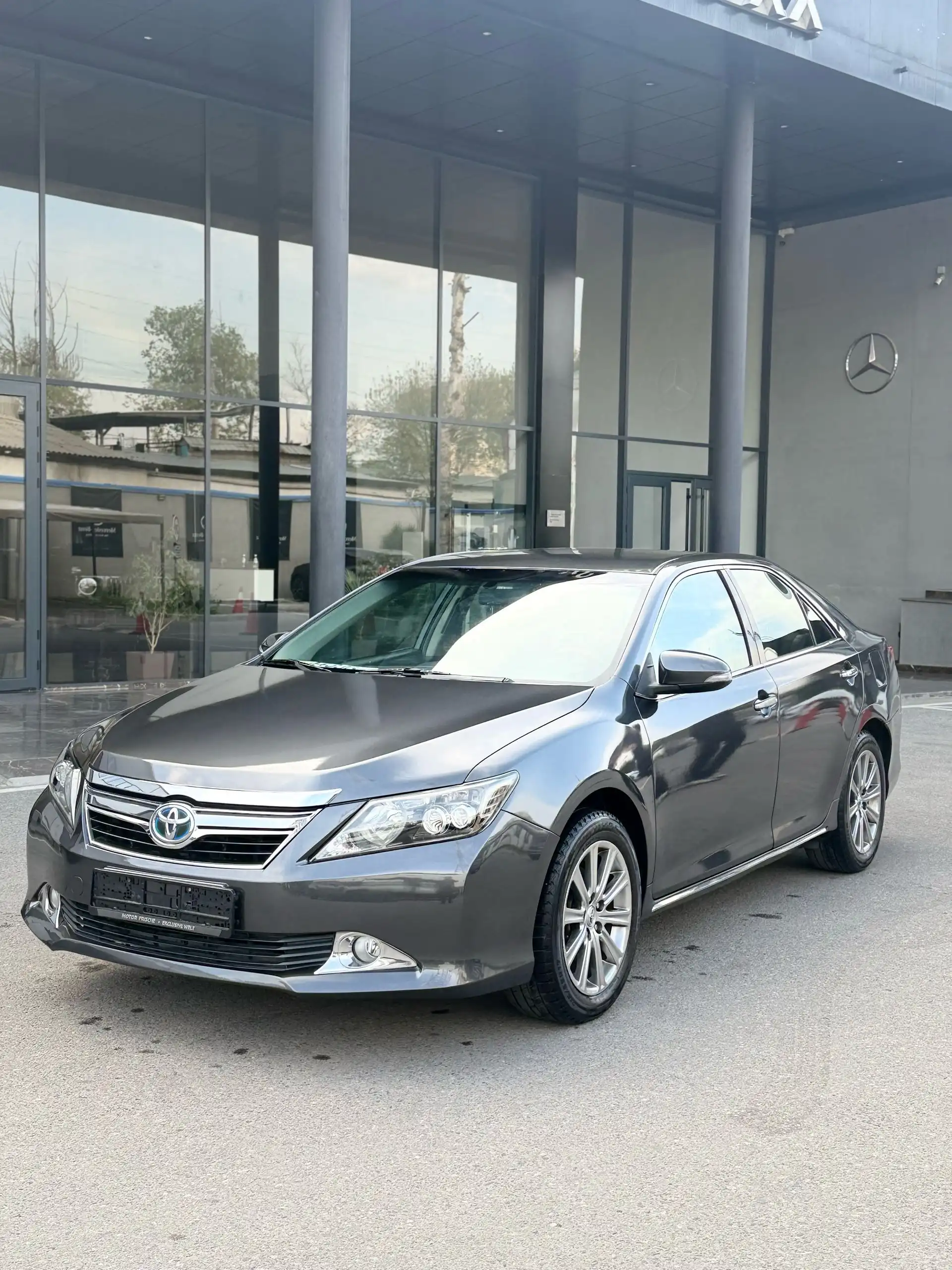 Toyota Camry 2015 — фото 2