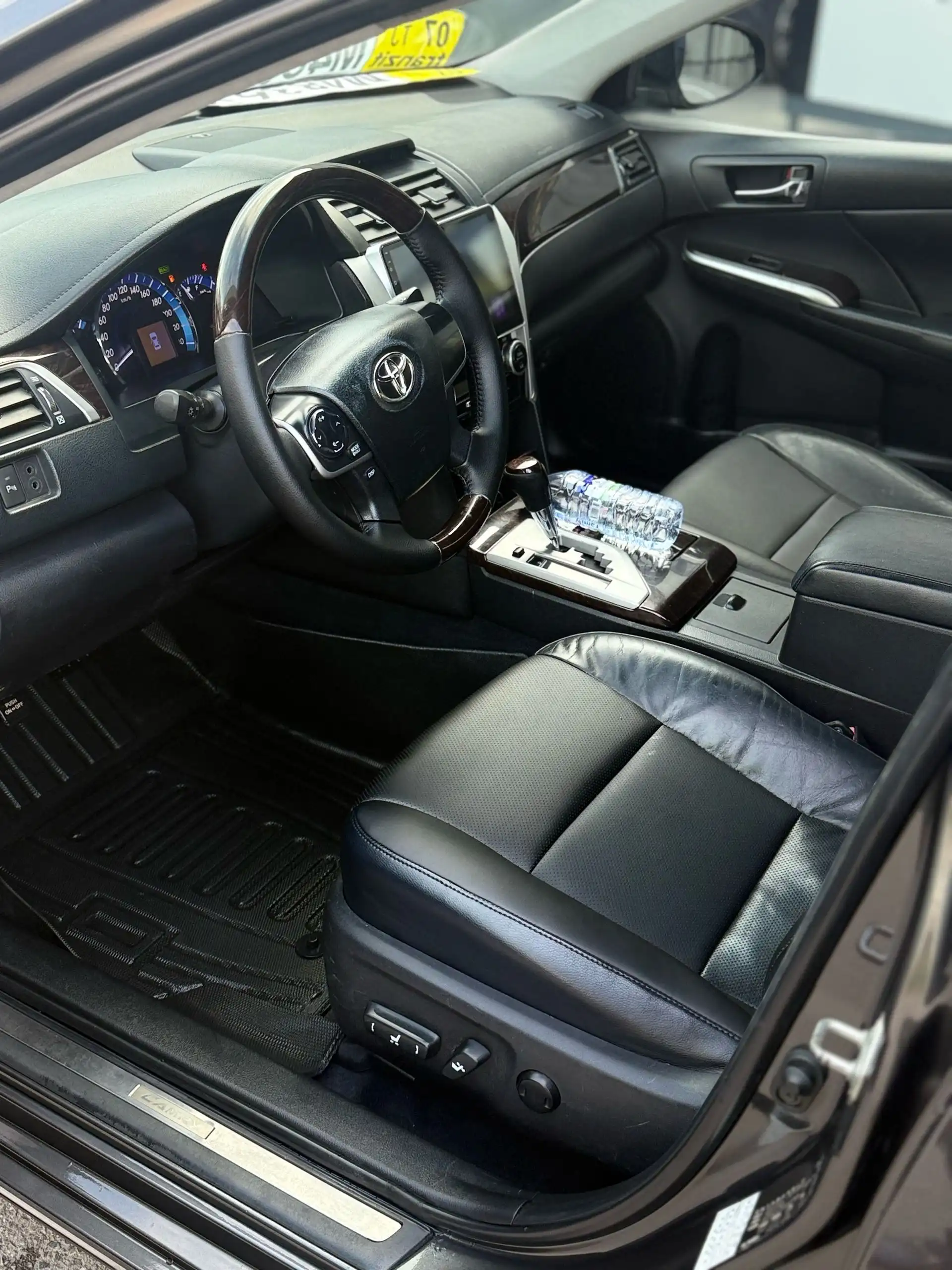 Toyota Camry 2015 — фото 5