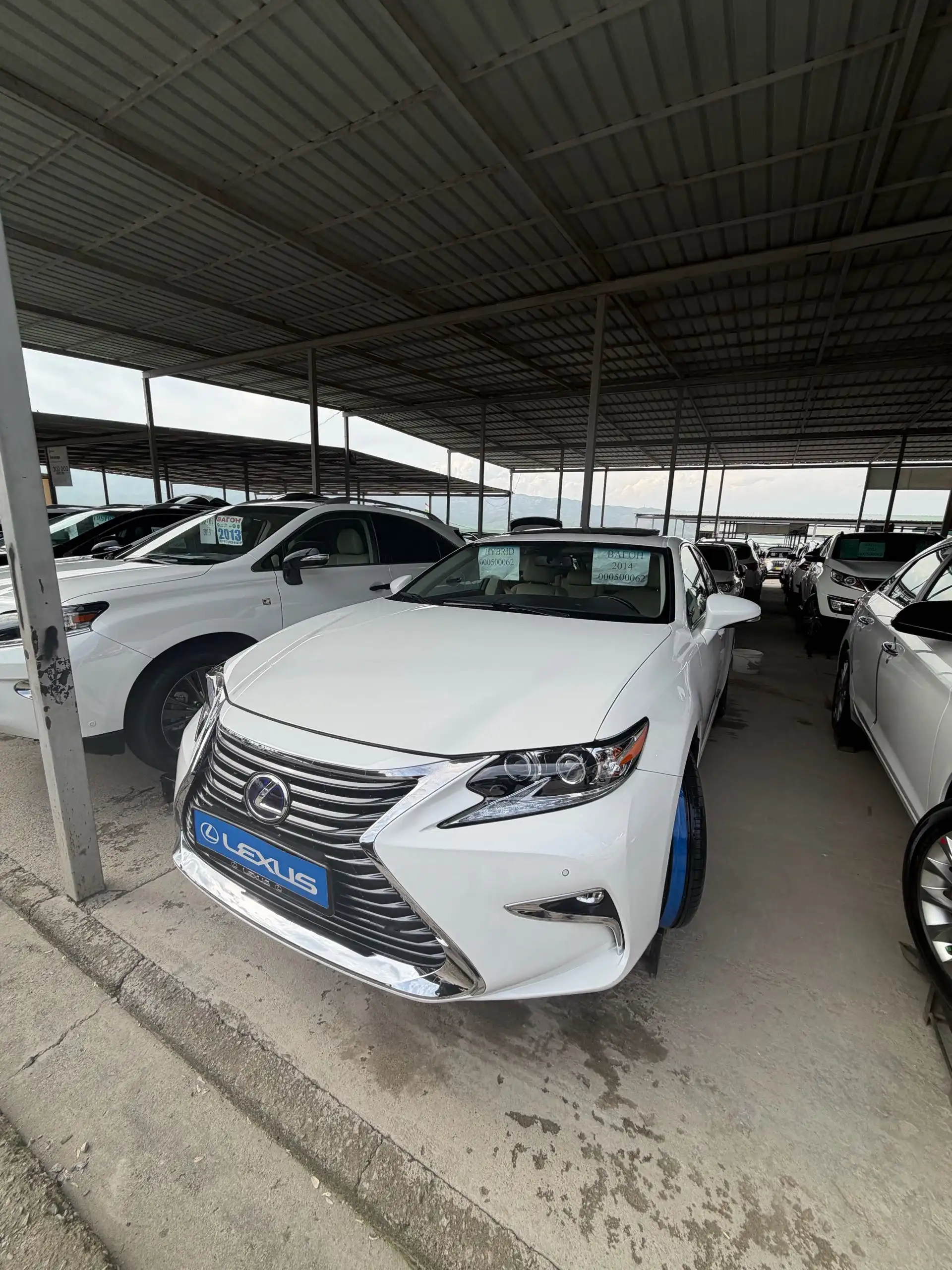 Lexus Es series 2014