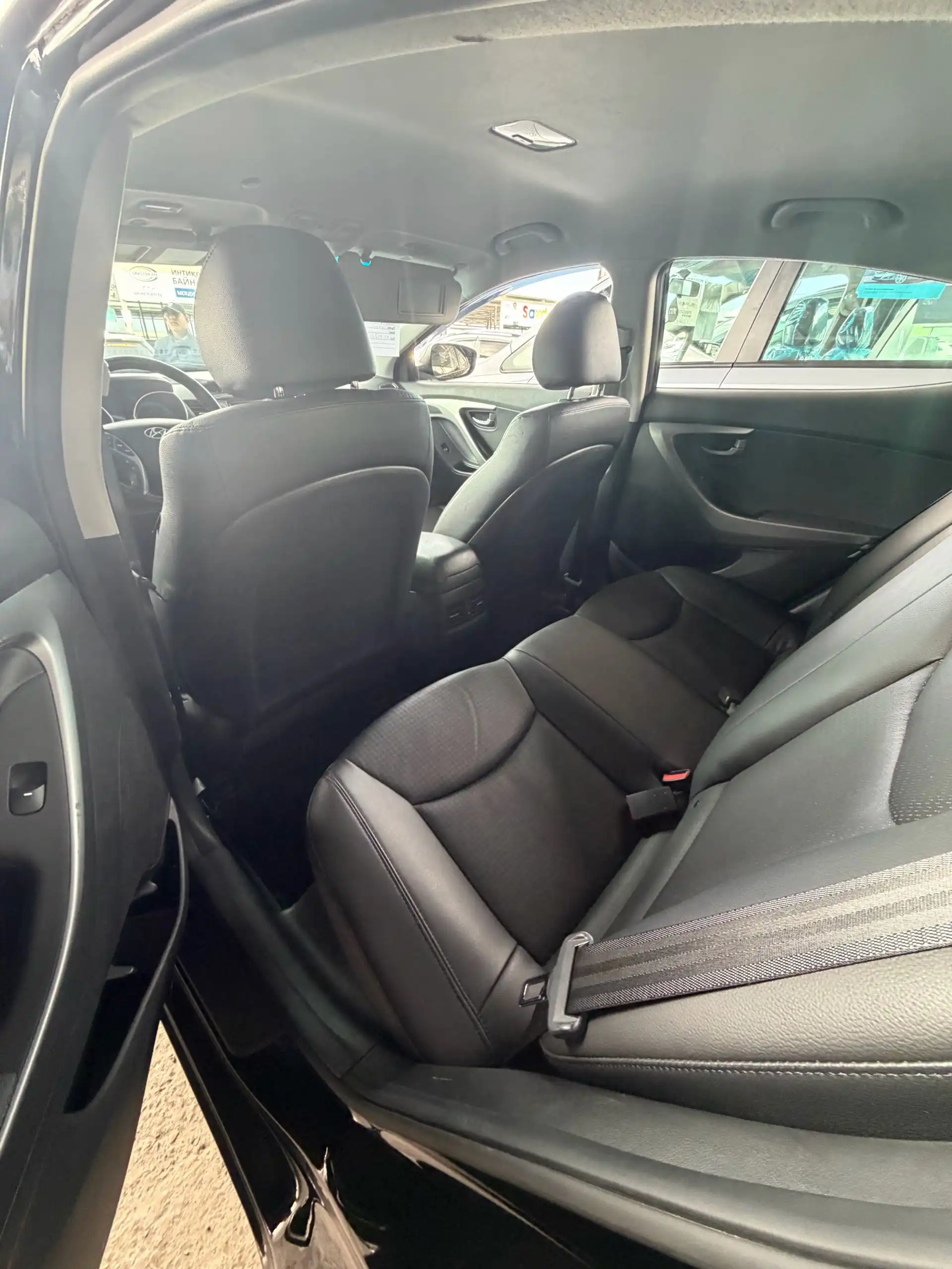 Hyundai Avante 2014
