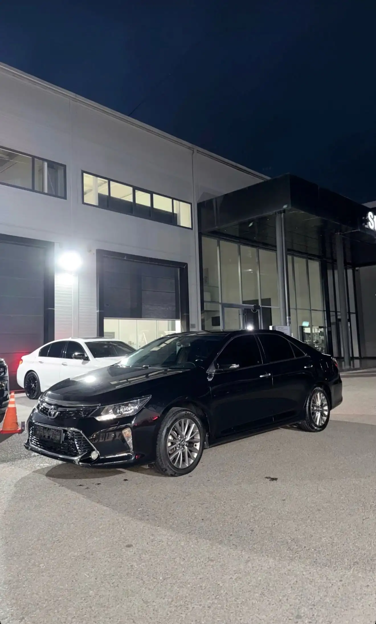 Toyota Camry 2015 — фото 2