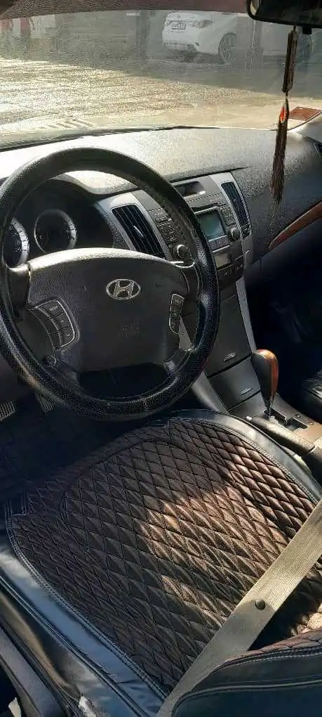 Hyundai Sonata 2009