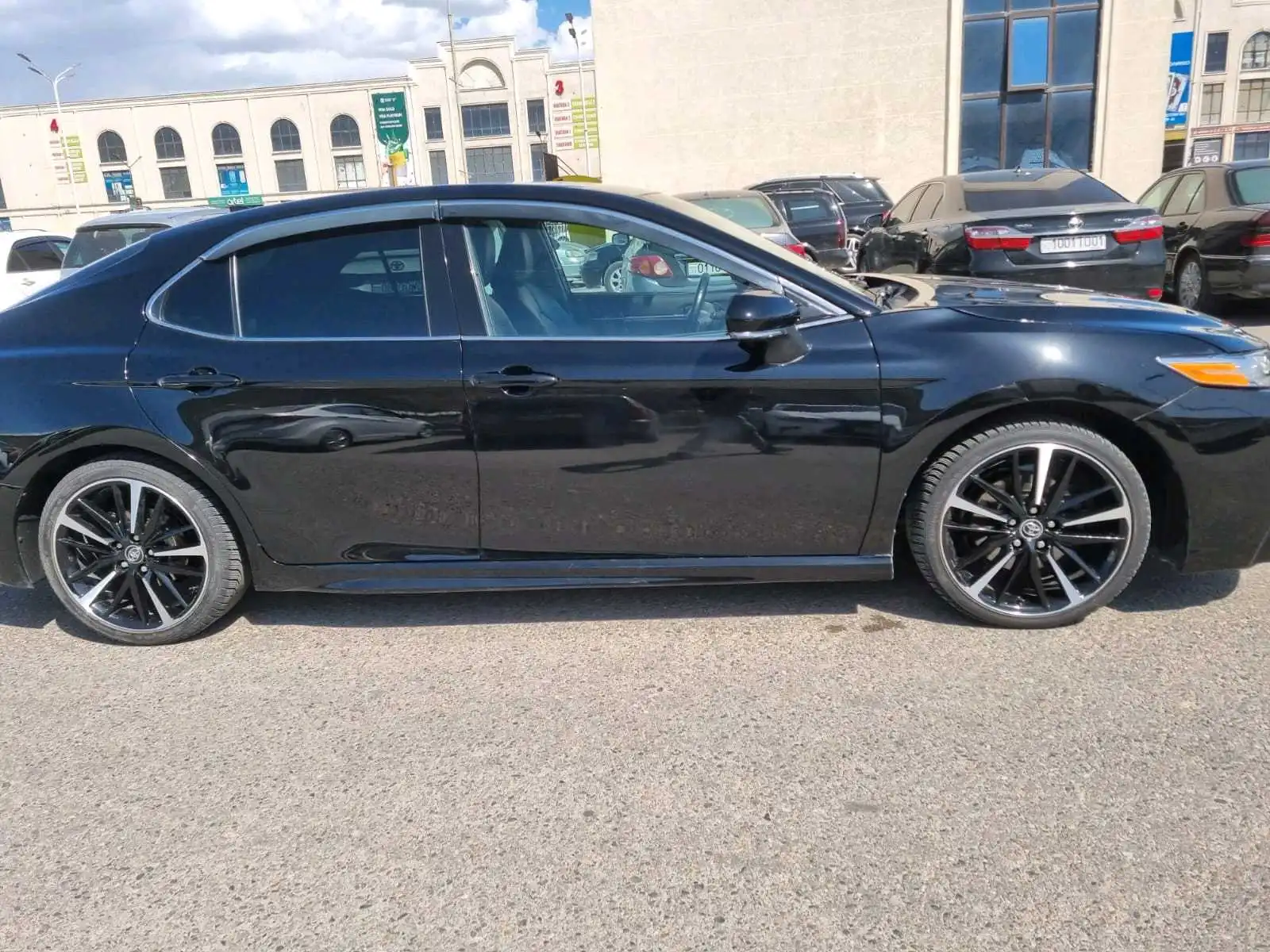 Toyota Camry 2019