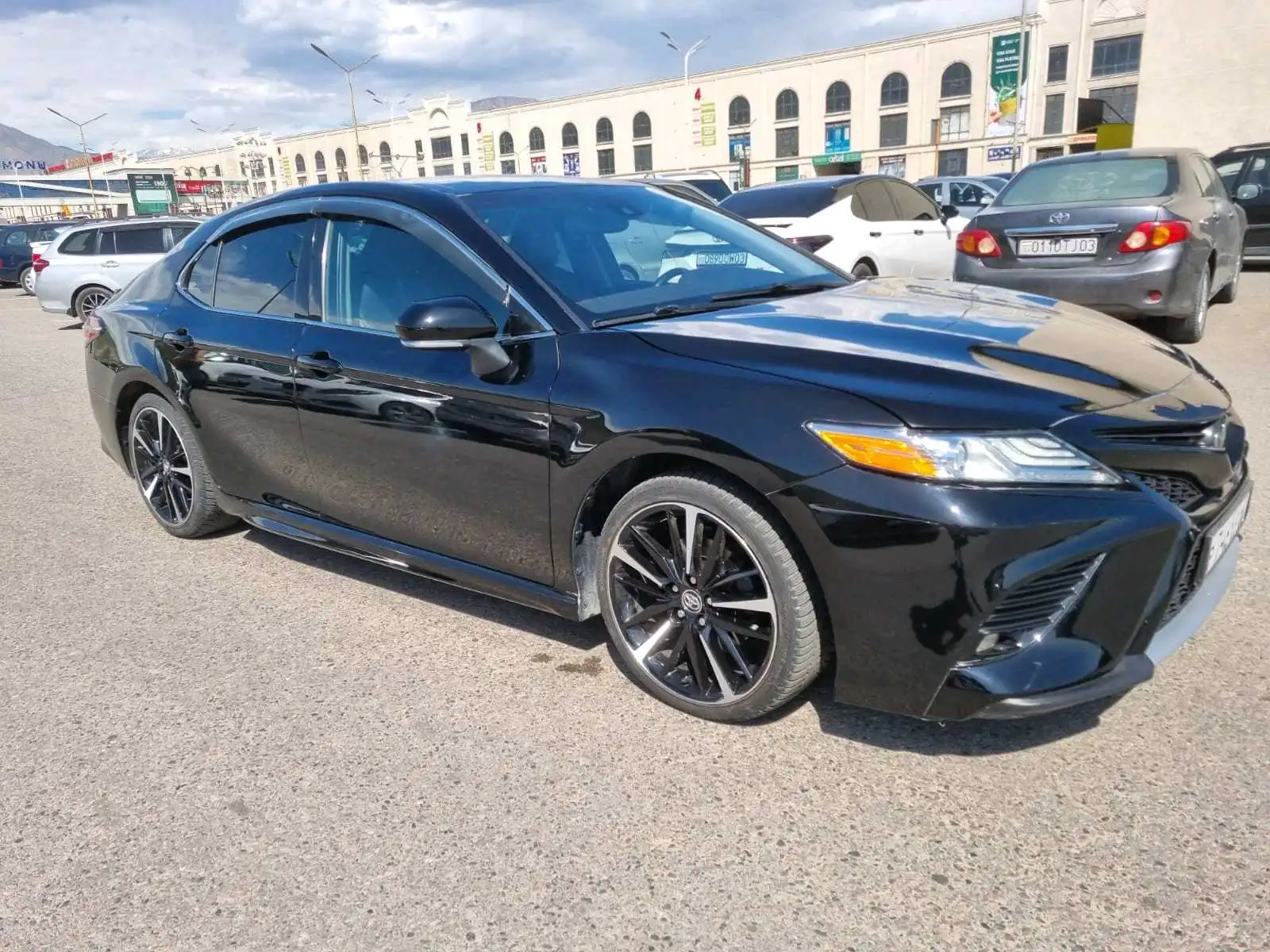 Toyota Camry 2019