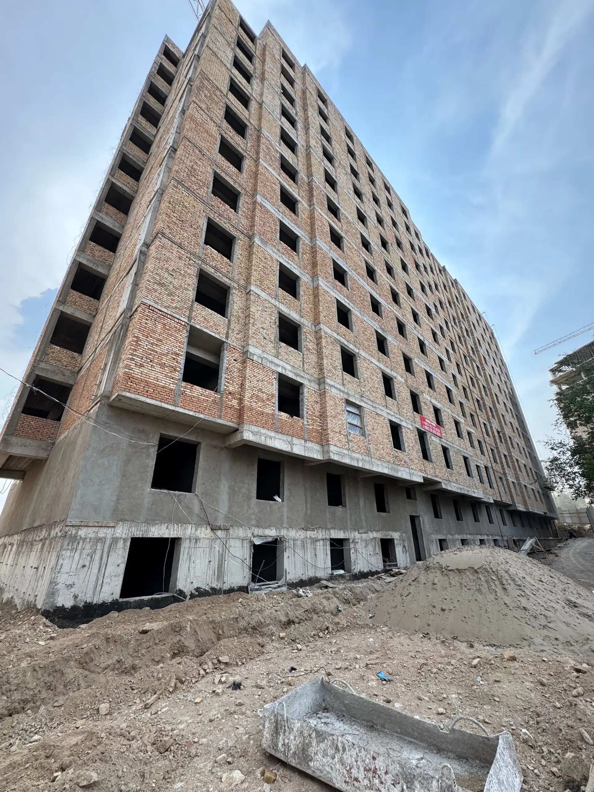 2-к квартира, Цокольный этаж, 75 м², 13 мкр