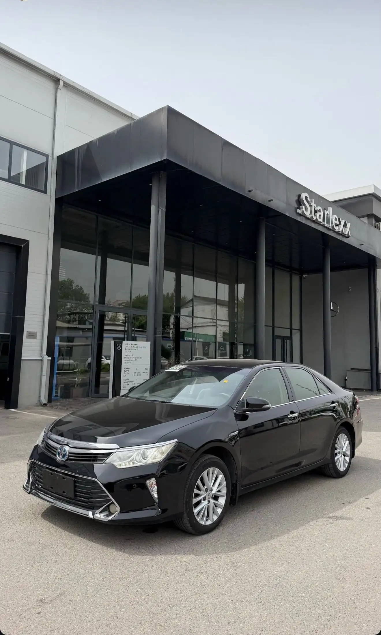 Toyota Camry 2016 — фото 2