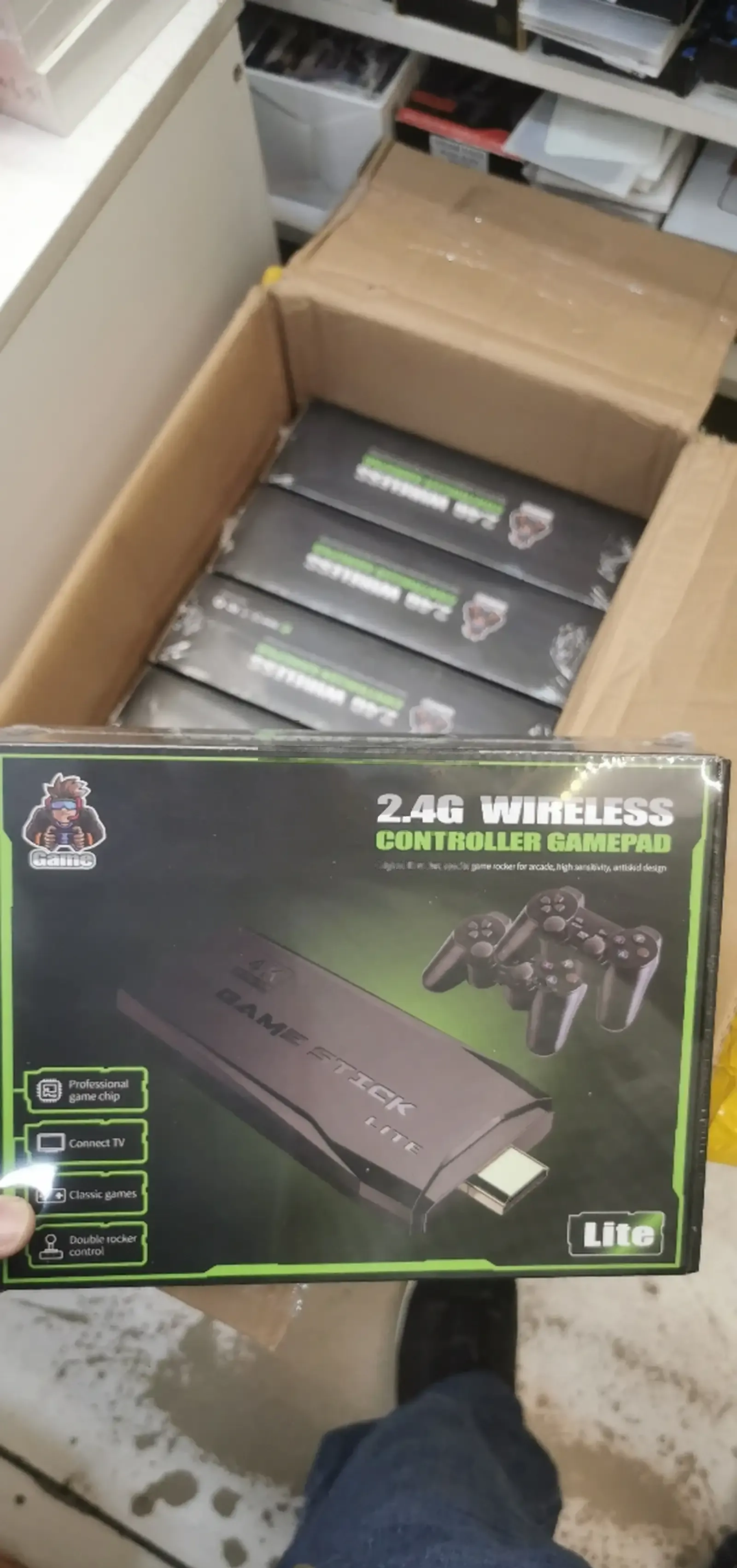 Игровая приставка Game Stick Lite 64 GB, 4K, 20000 Ретро Игр для телевизора