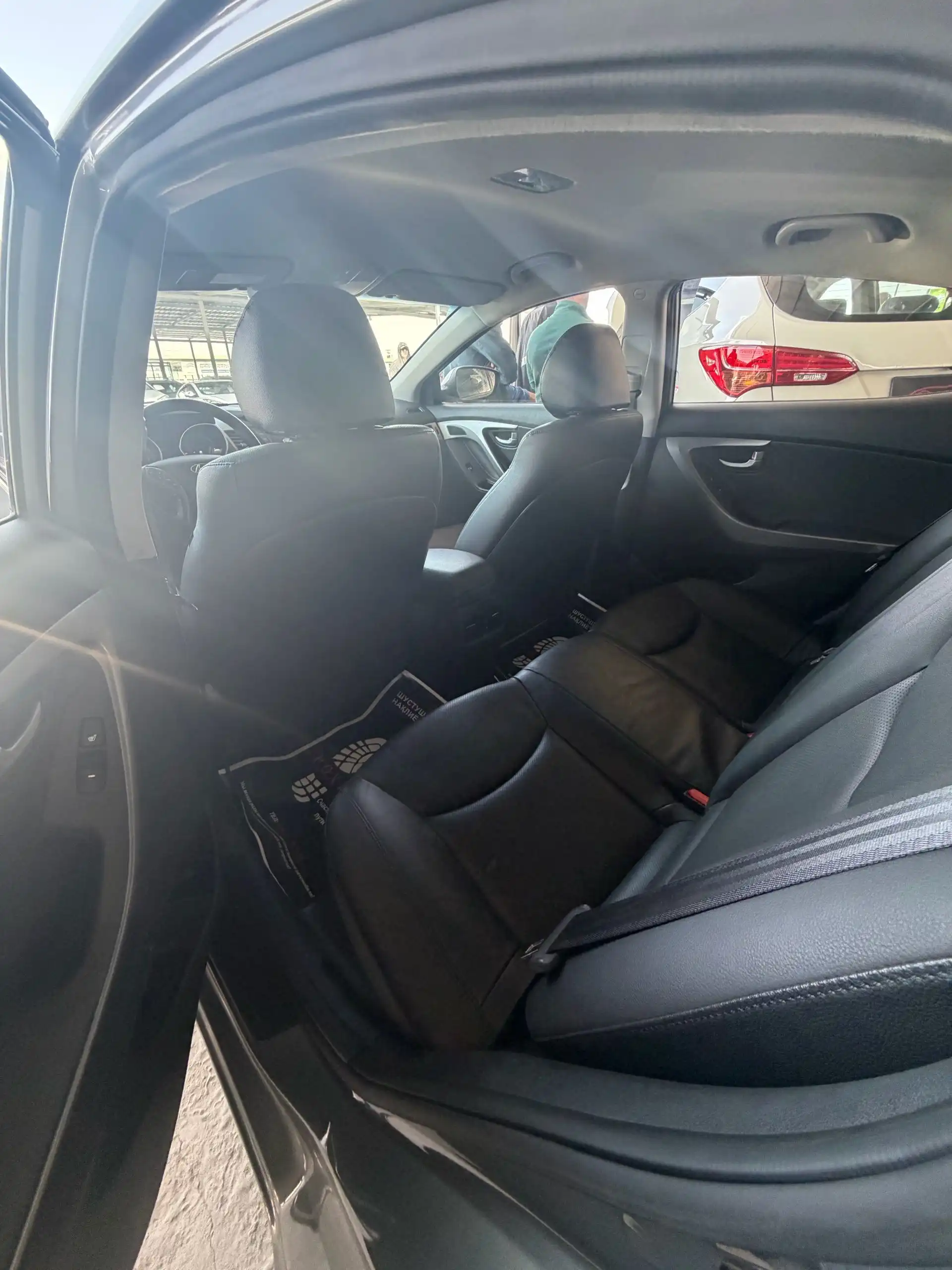 Hyundai Avante 2014 — фото 5