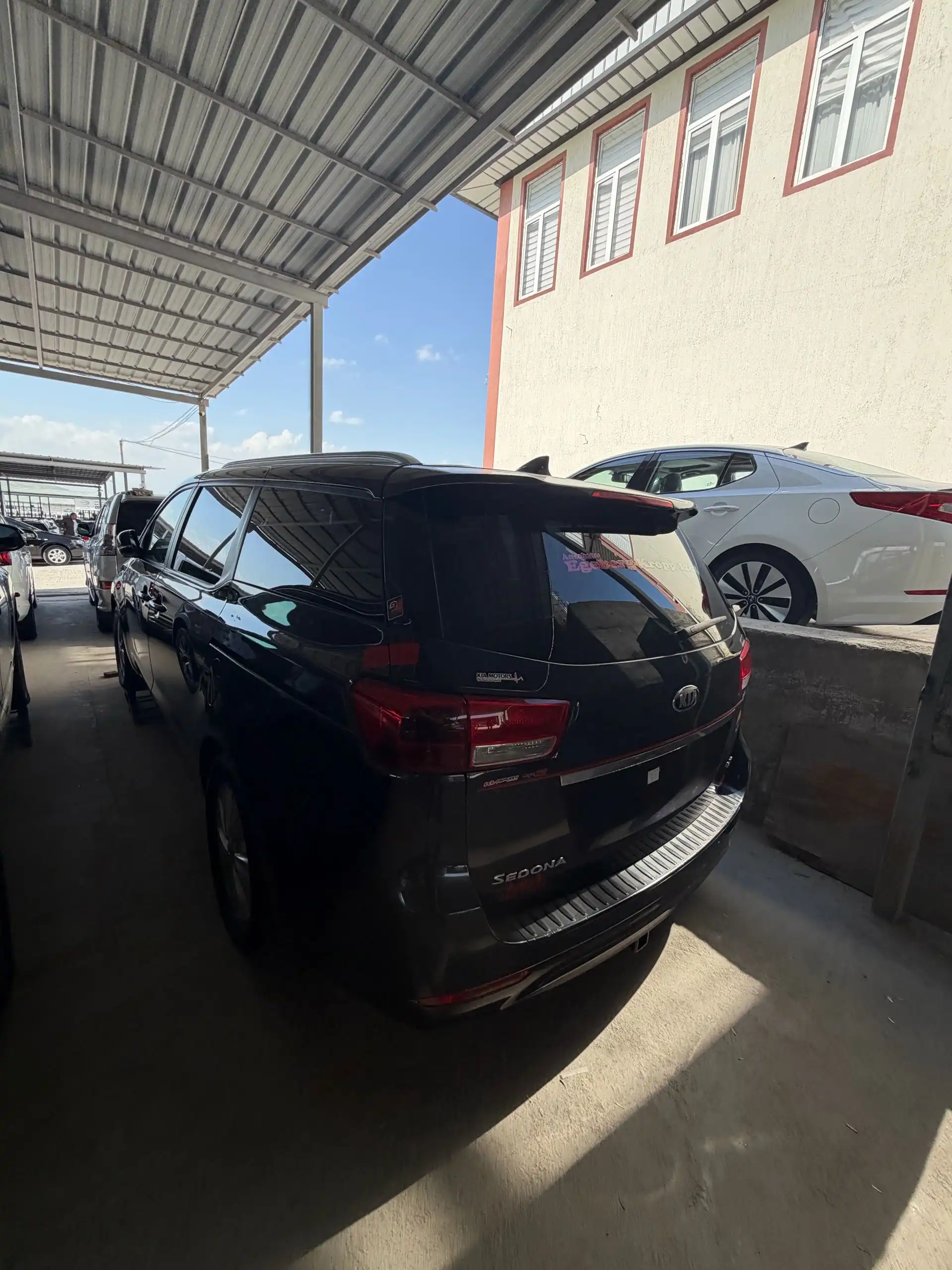 Kia Carnival 2016