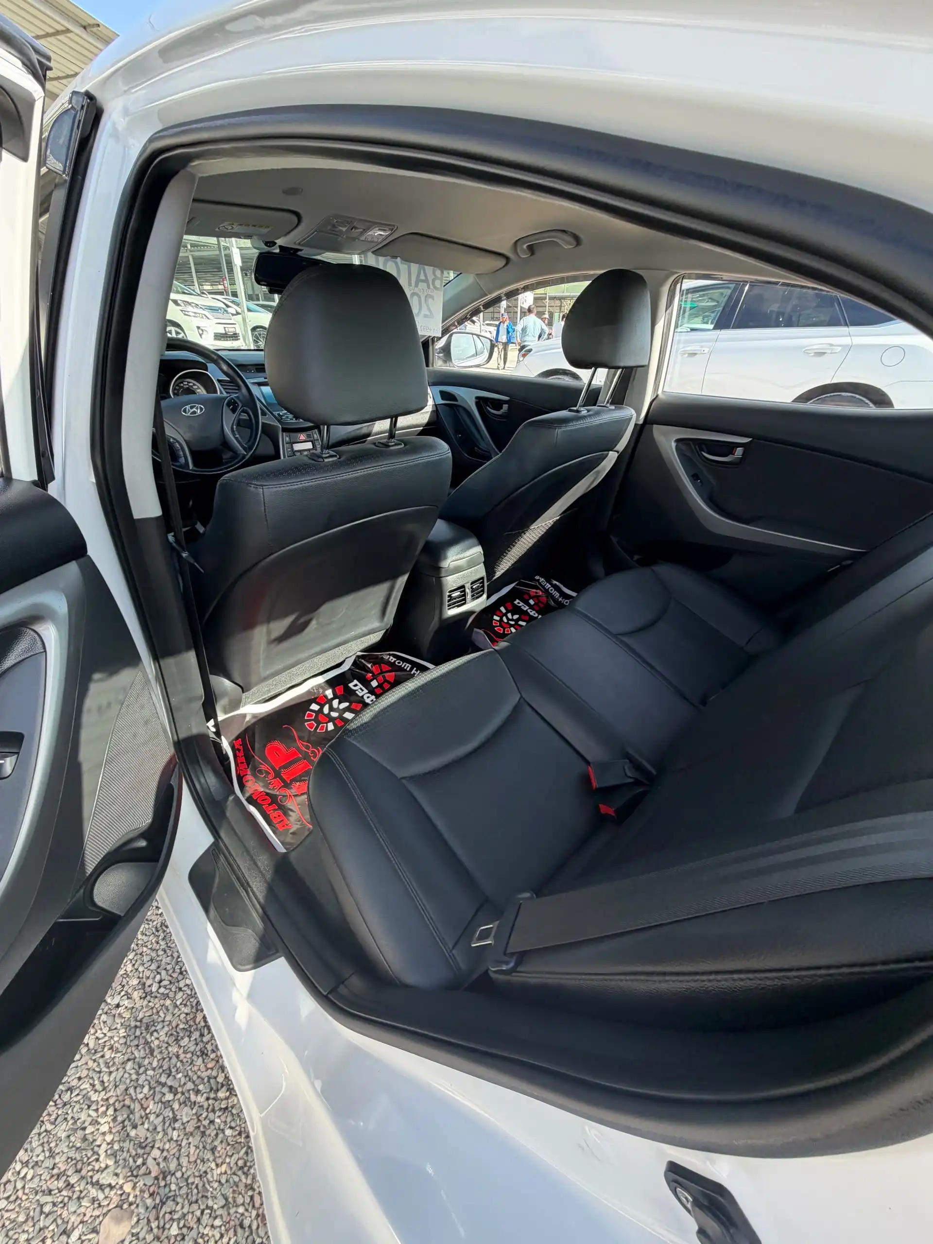 Hyundai Avante 2014