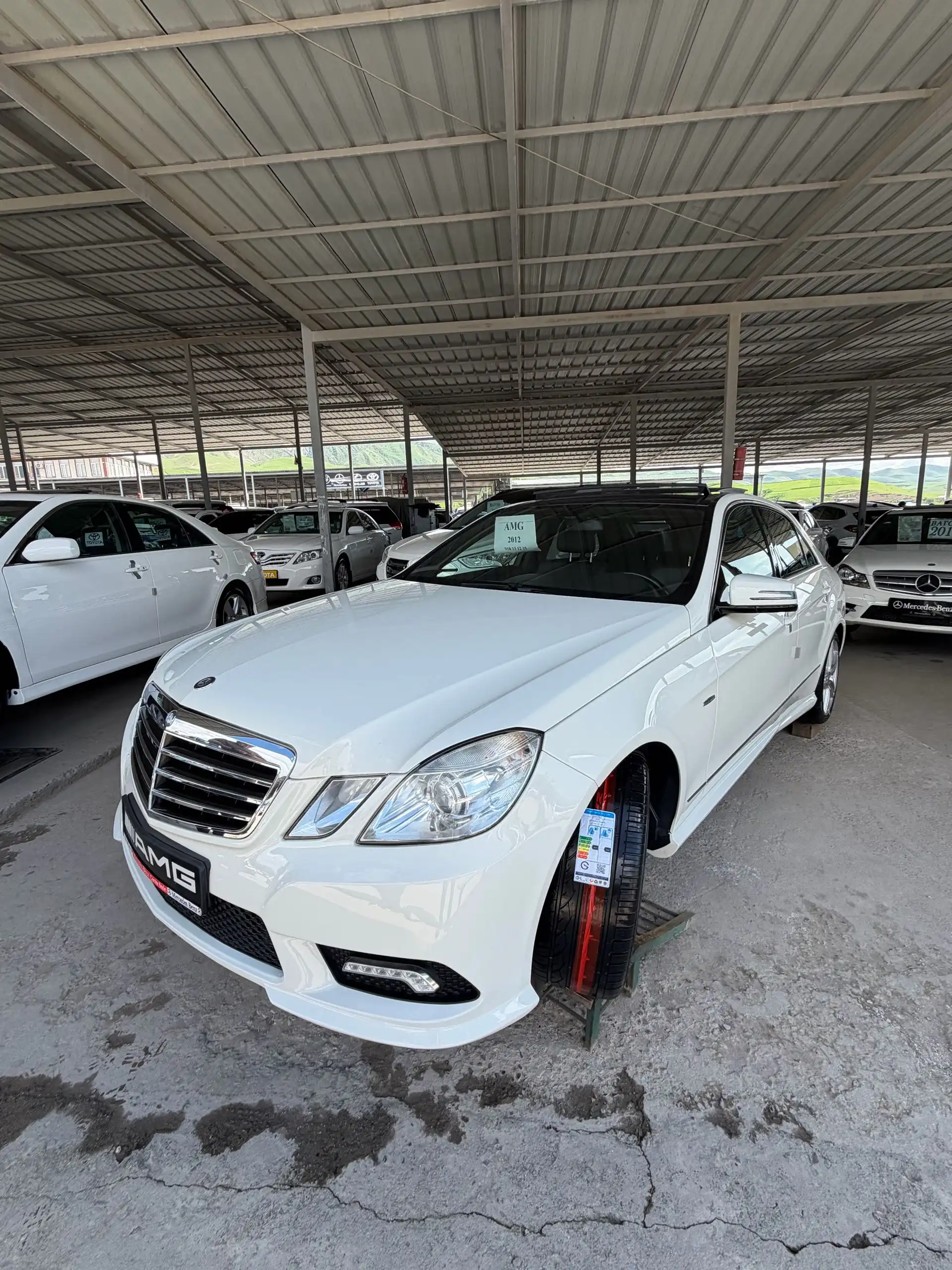 Mercedes-benz E class 2012