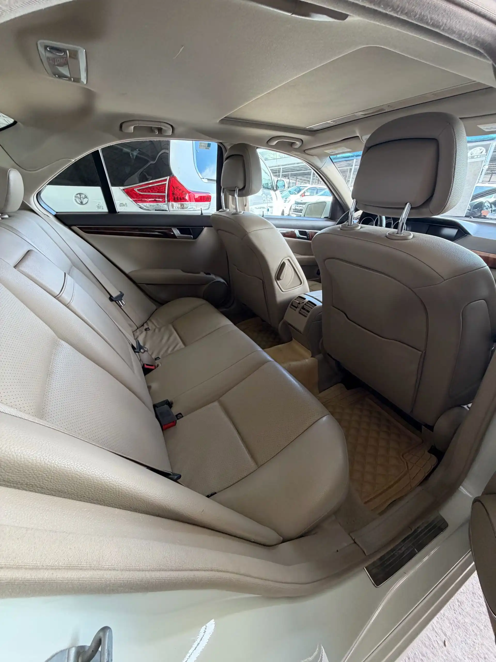 Mercedes-benz C class 2012
