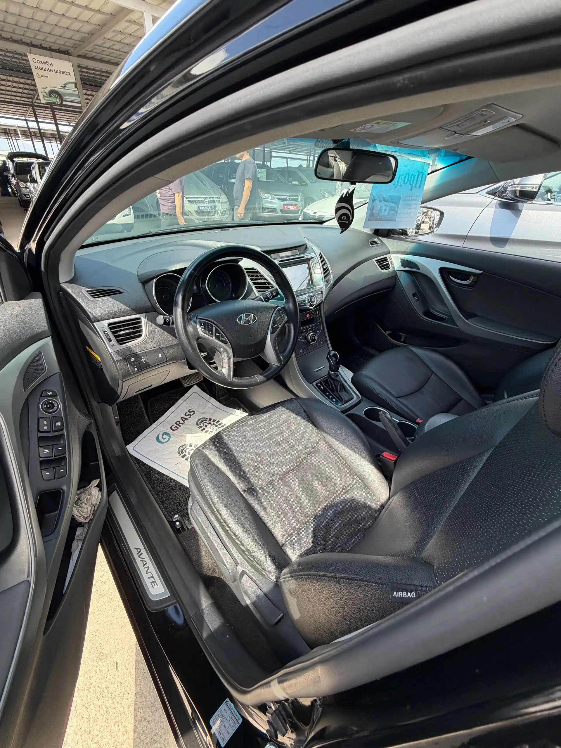 Hyundai Avante 2014