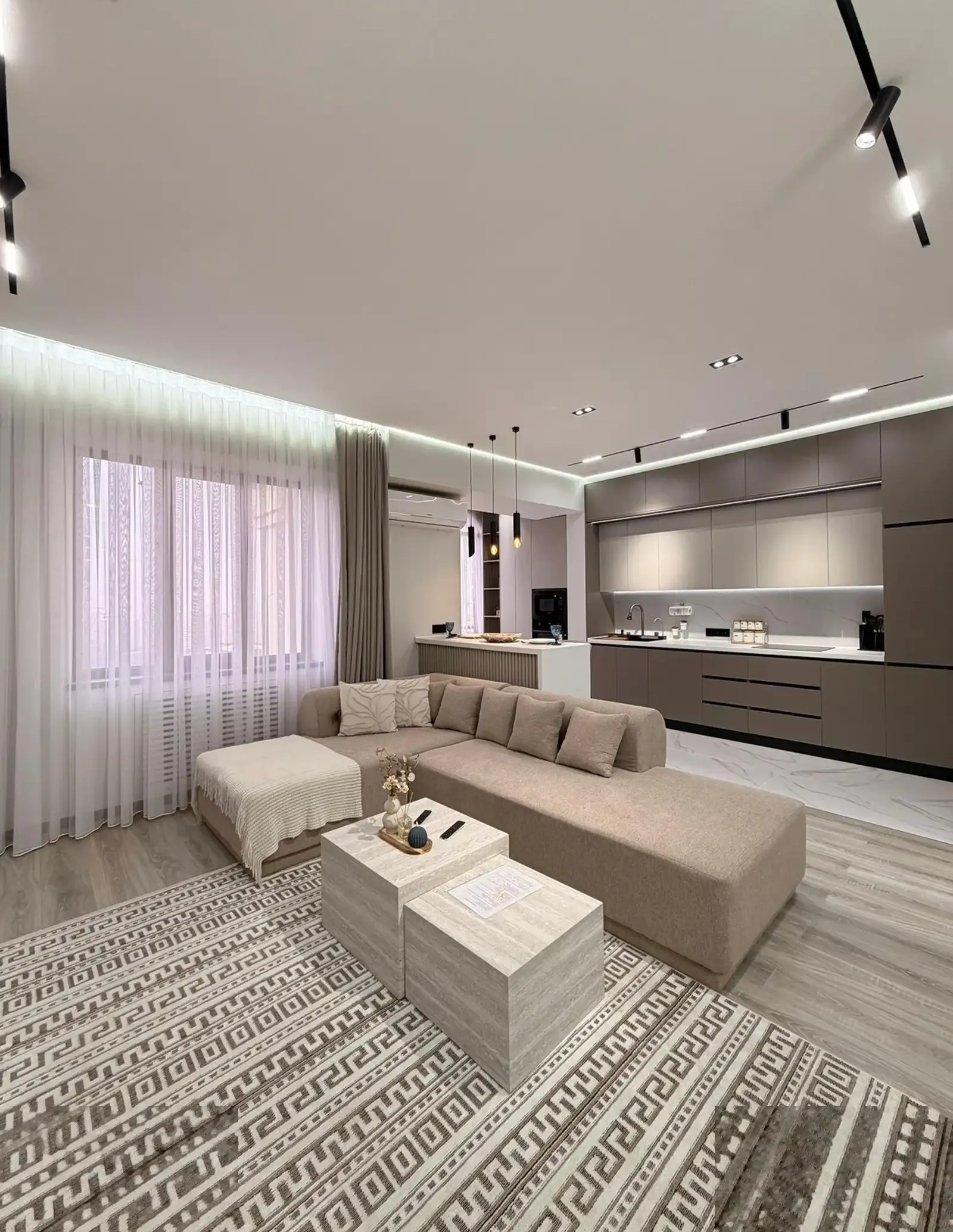 3-комн. квартира, 18 этаж, 125 м², Овир, Дом Пули Сангин, Ёвар