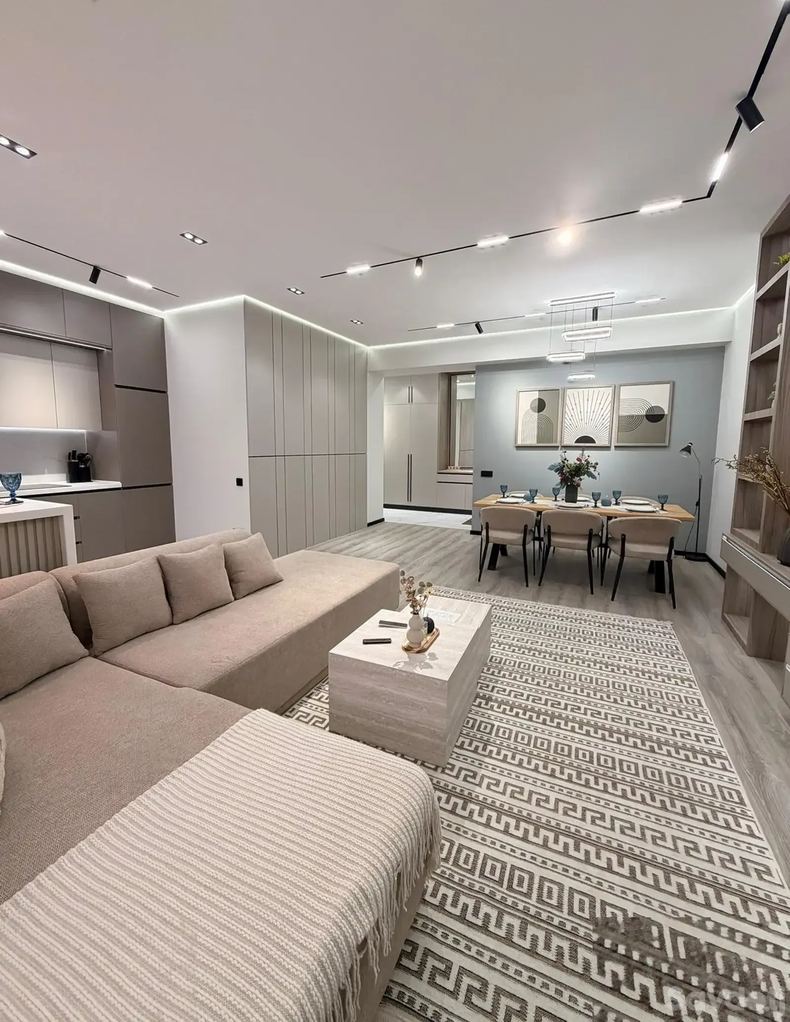 3-комн. квартира, 18 этаж, 125 м², Овир, Дом Пули Сангин, Ёвар