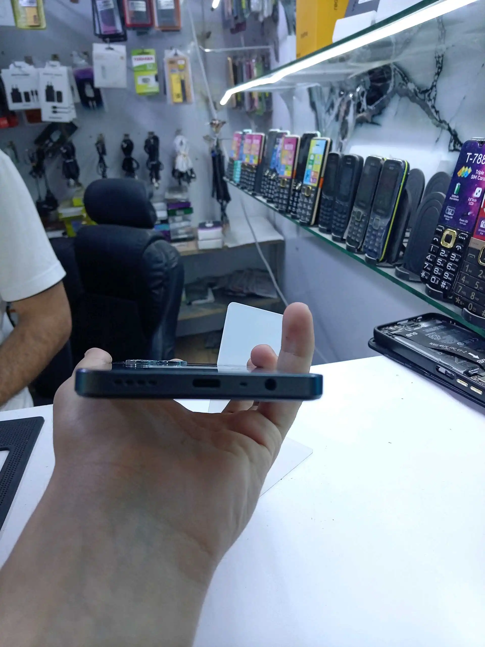 realme Note 60