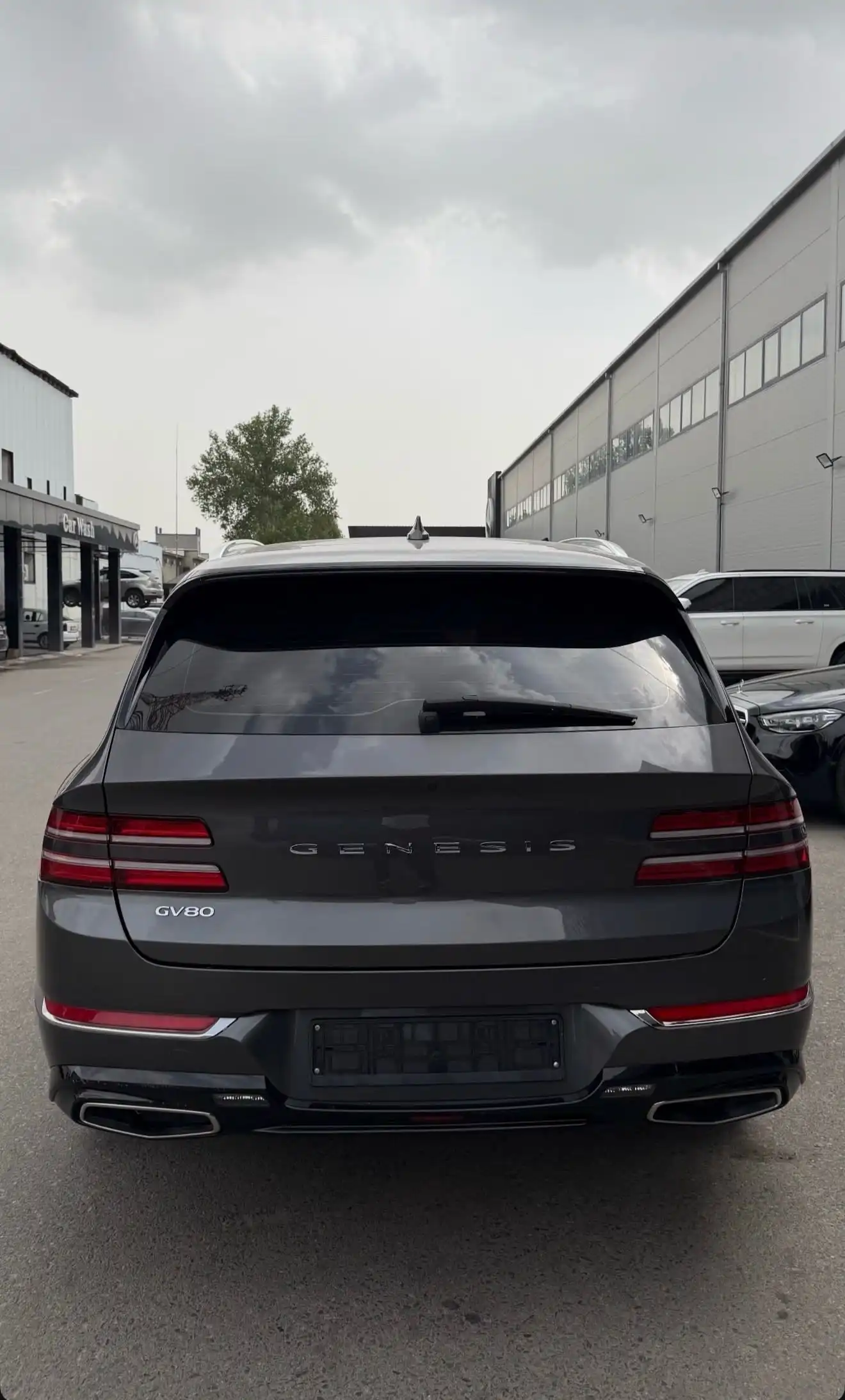 Hyundai Genesis 2022