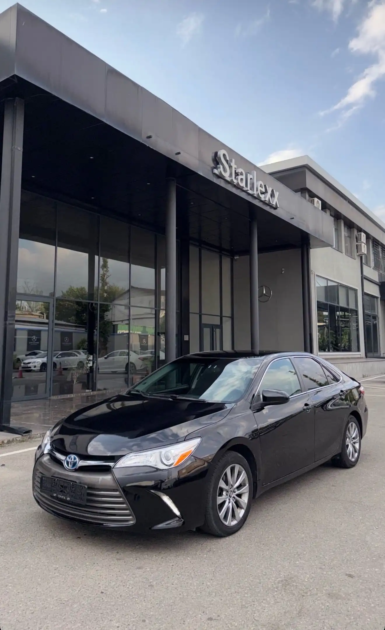 Toyota Camry 2015 — фото 2
