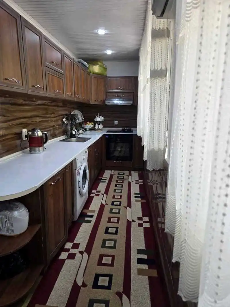 2-к квартира, 2 этаж, 50 м², 82 мкр